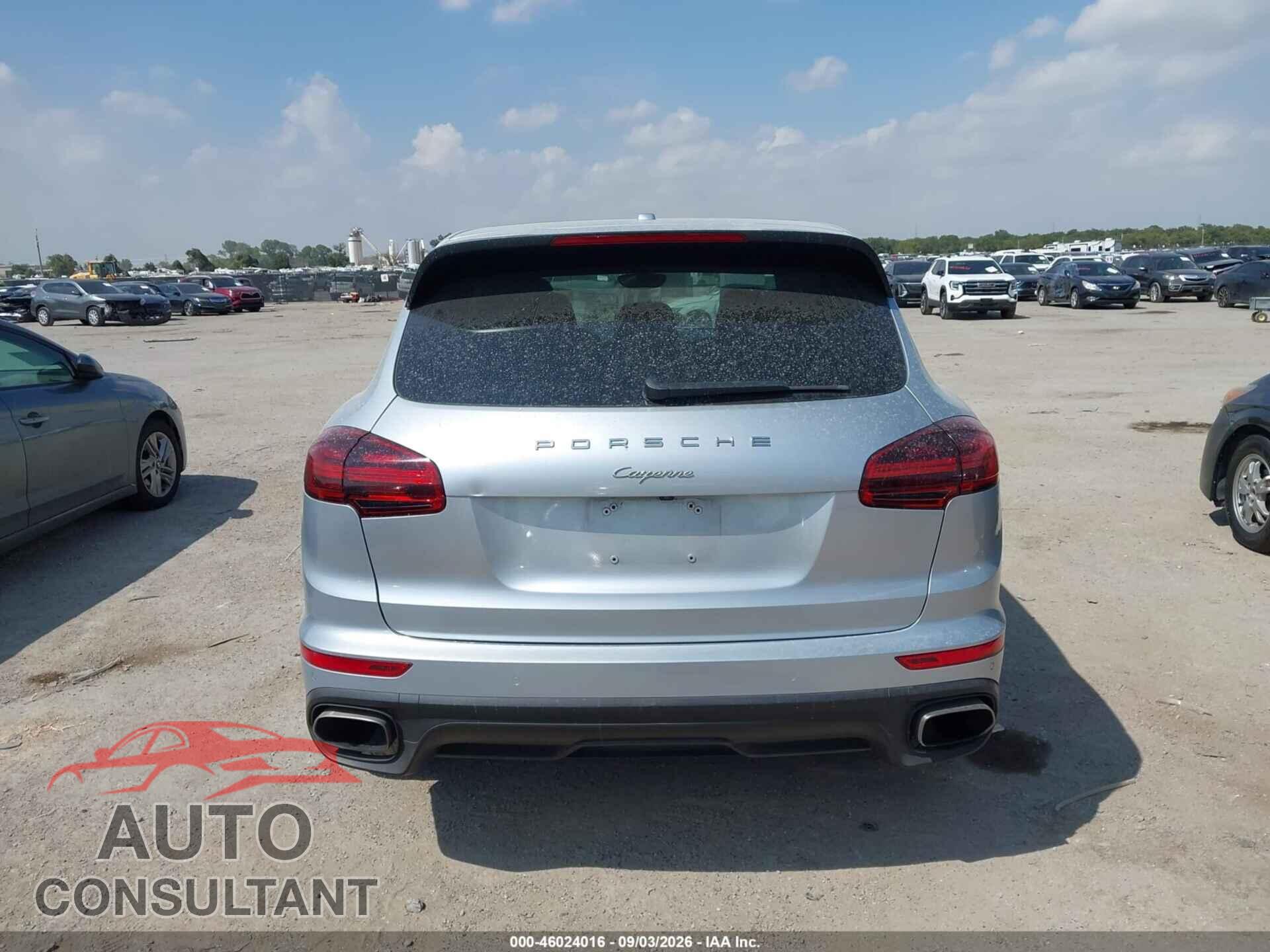 PORSCHE CAYENNE 2016 - WP1AA2A29GKA10892