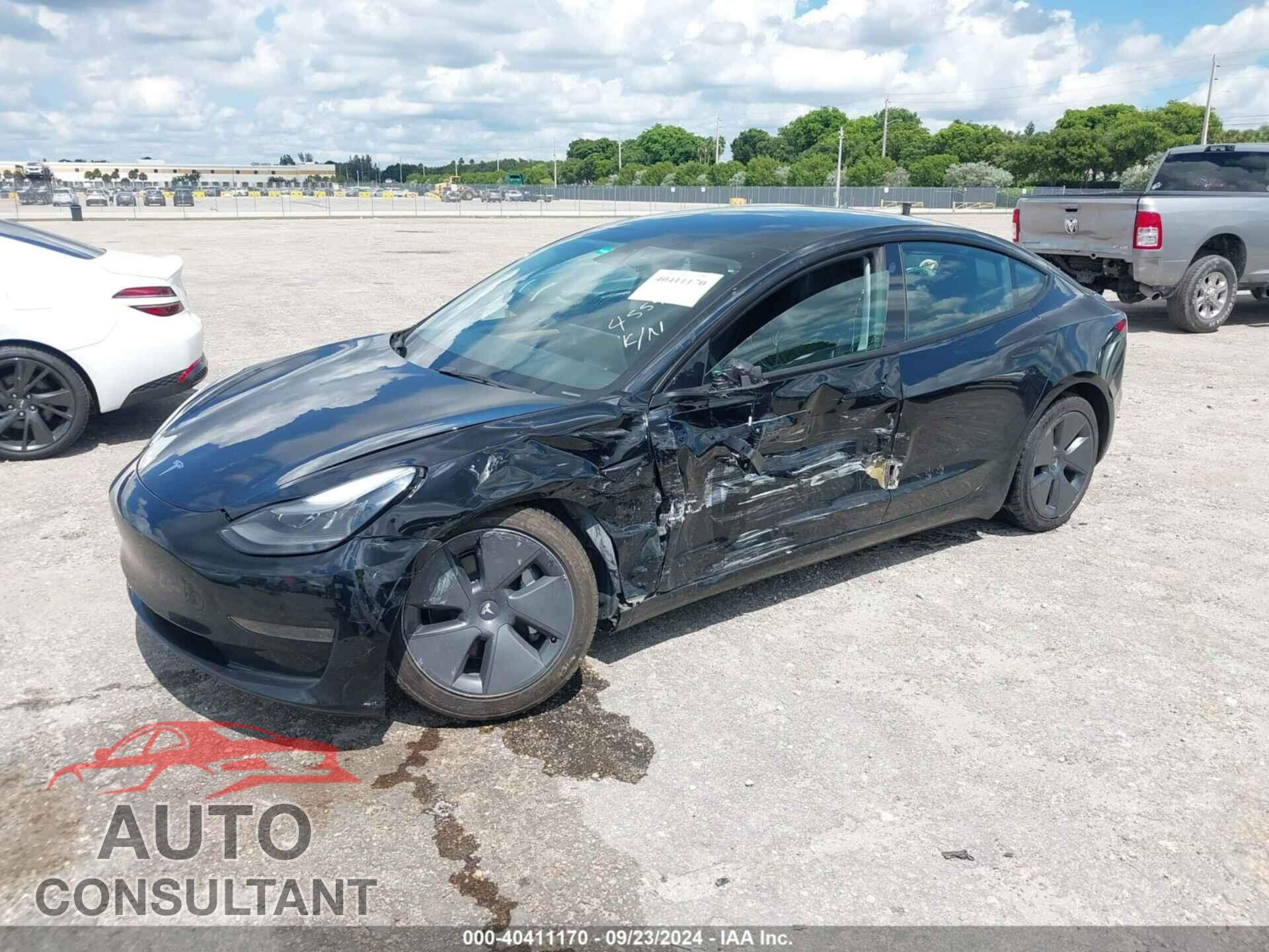 TESLA MODEL 3 2023 - 5YJ3E1EAXPF455469
