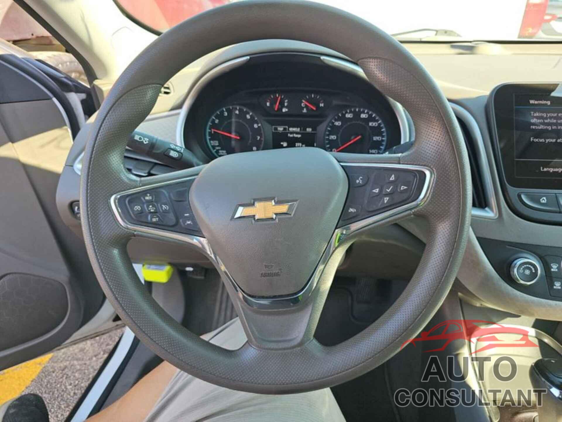 CHEVROLET MALIBU 2020 - 1G1ZC5ST3LF070847