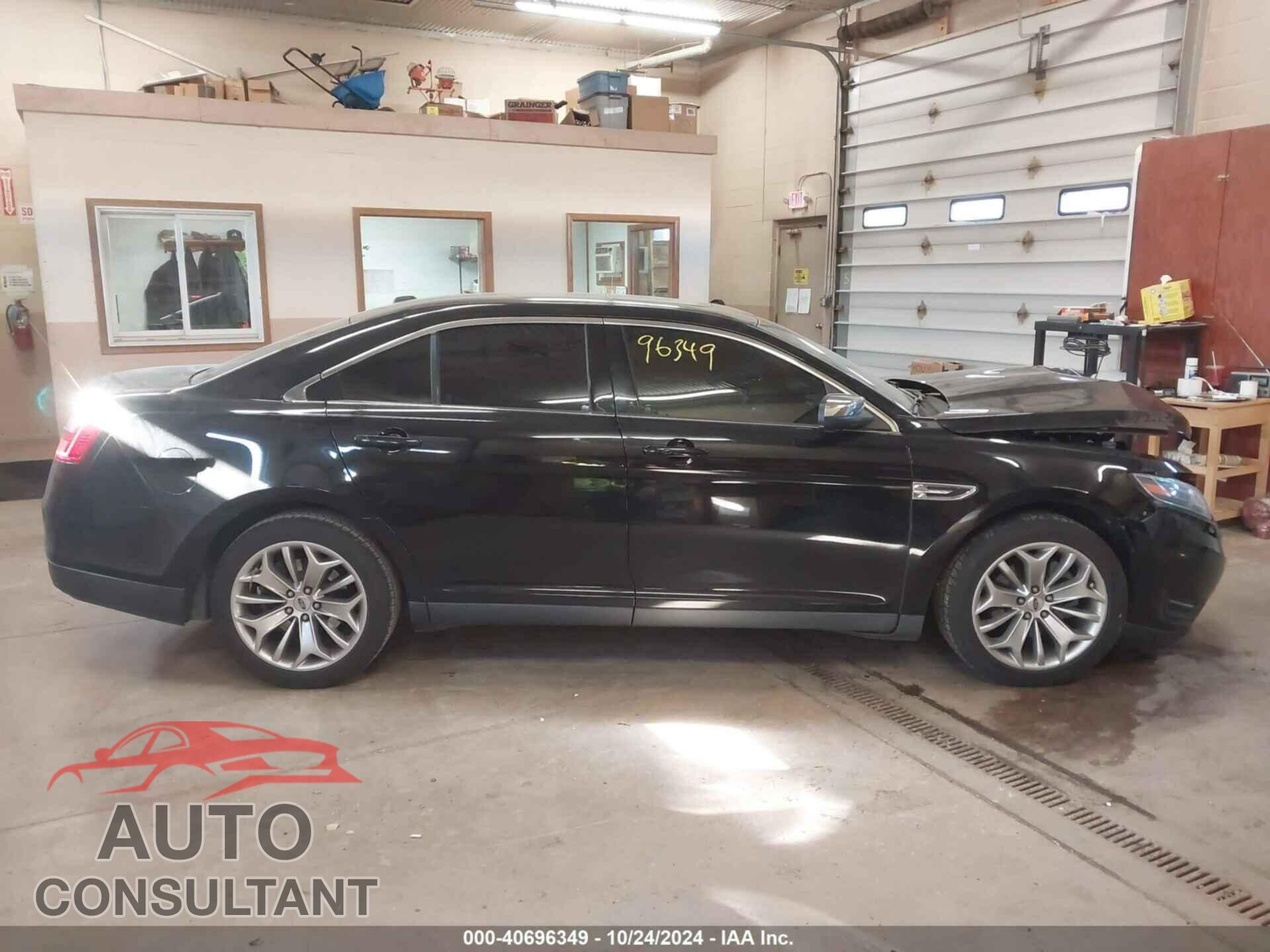 FORD TAURUS 2017 - 1FAHP2F88HG108429