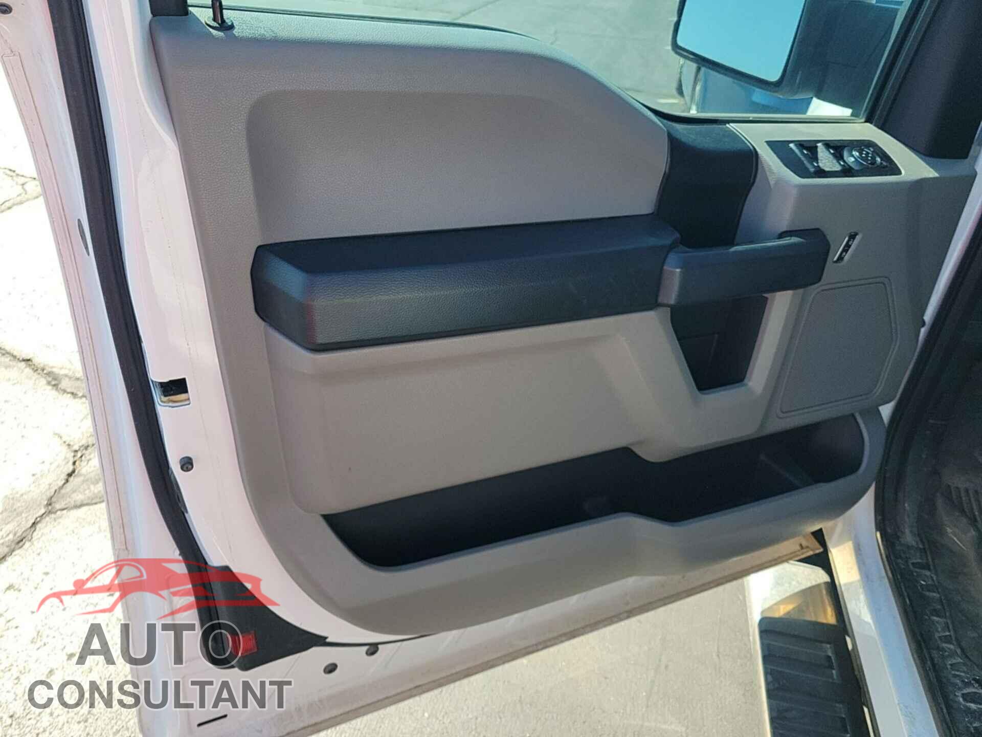 FORD F150 2017 - 1FTFX1EF1HKC47567