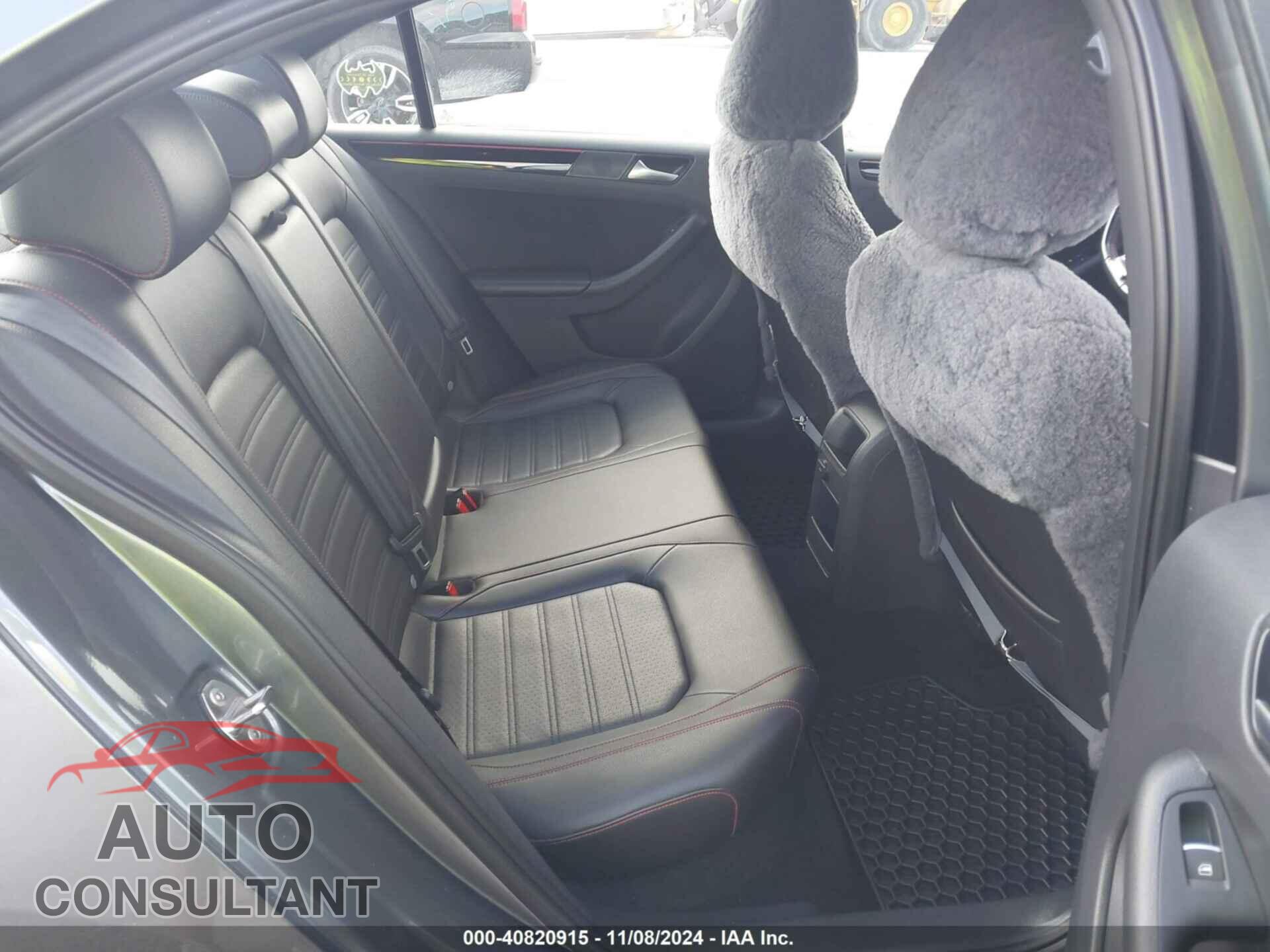 VOLKSWAGEN JETTA 2017 - 3VW4T7AJ7HM348196