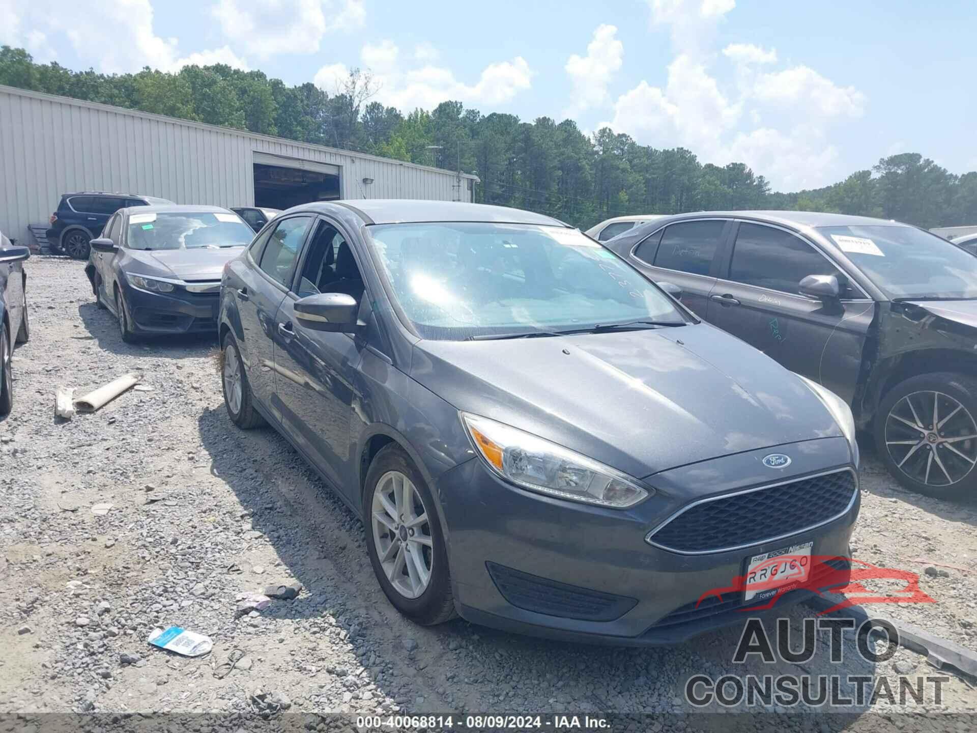 FORD FOCUS 2017 - 1FADP3F23HL237752