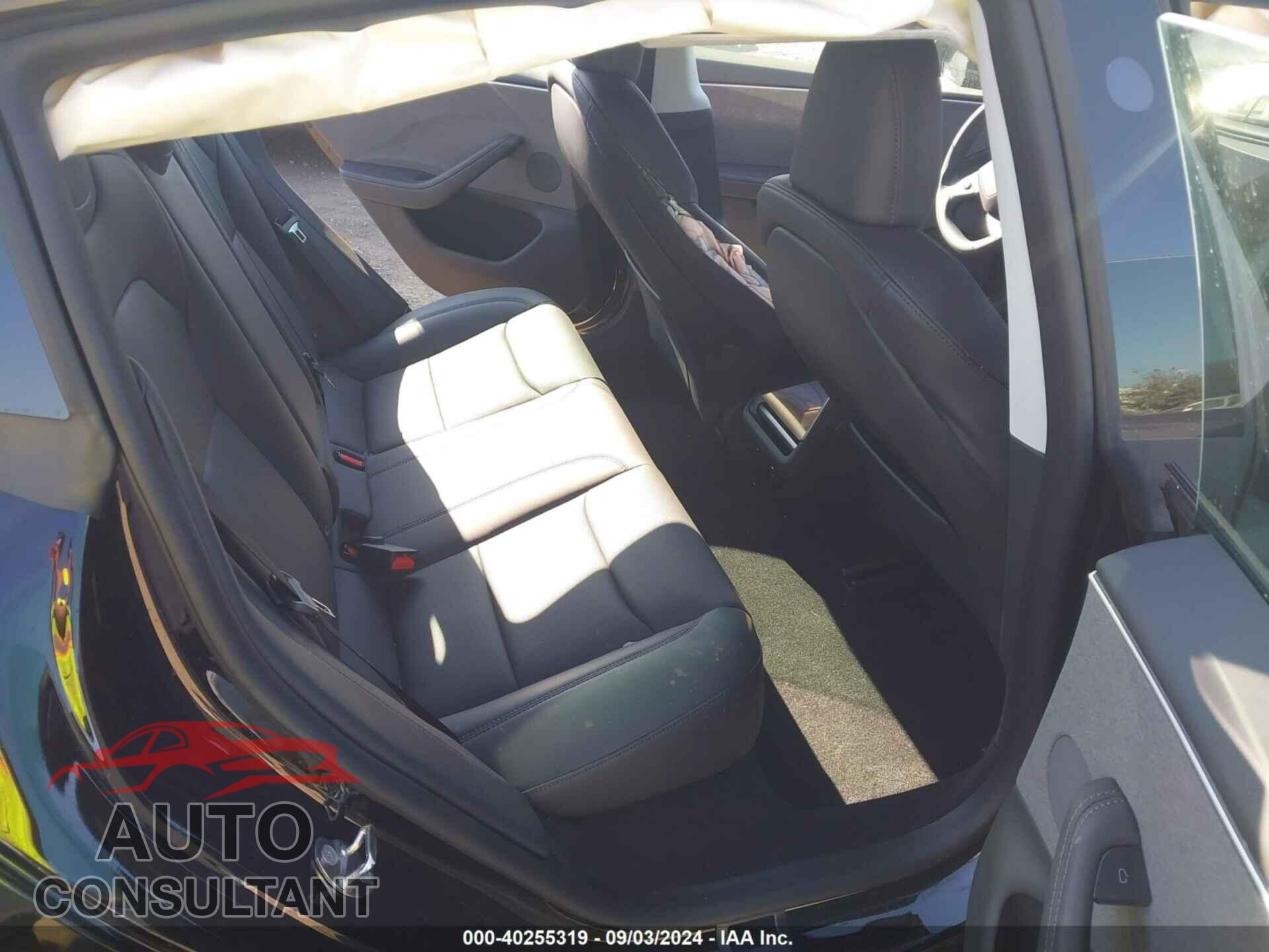 TESLA MODEL 3 2024 - 5YJ3E1EA6RF739913