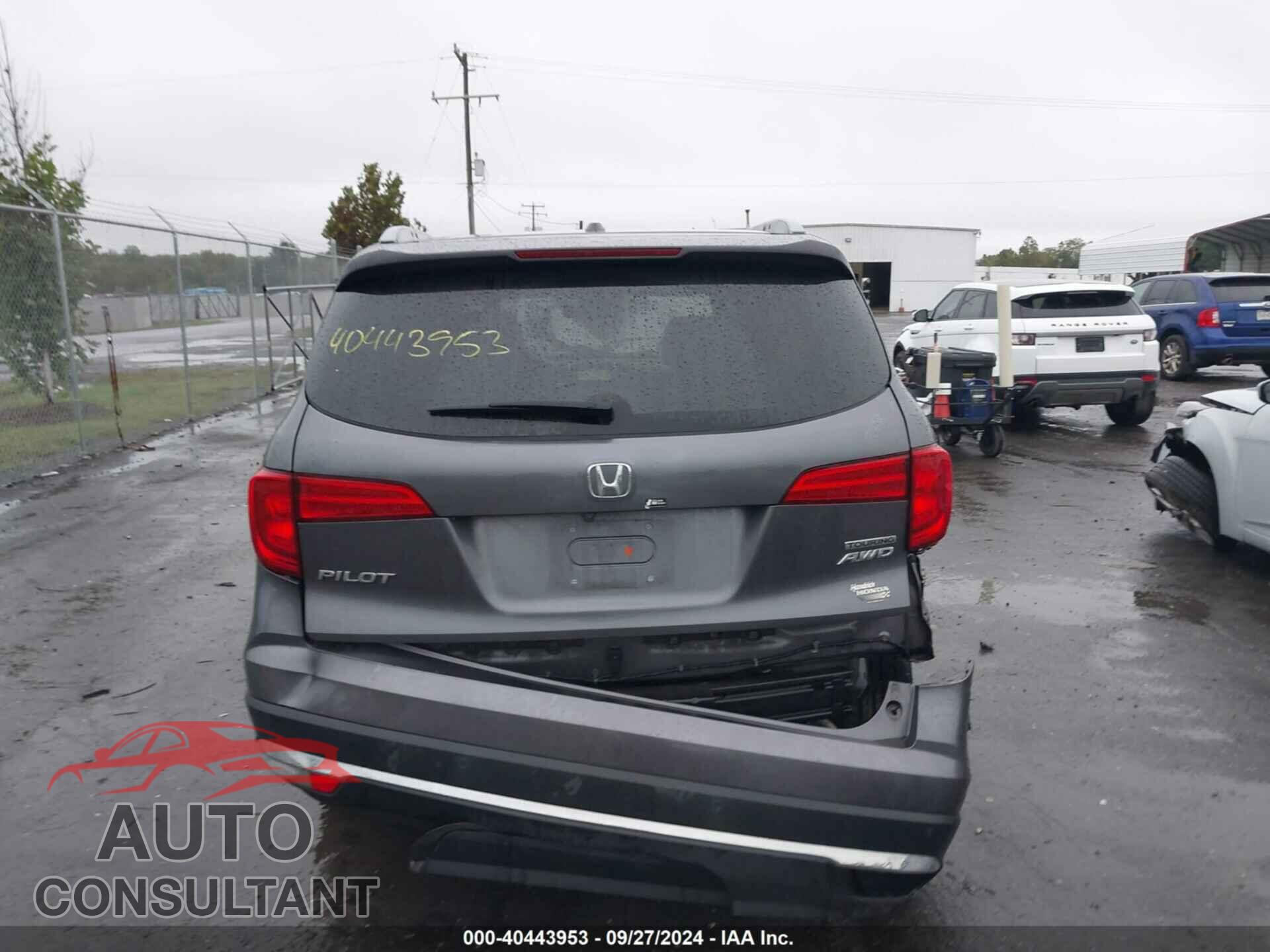 HONDA PILOT 2017 - 5FNYF6H91HB076881