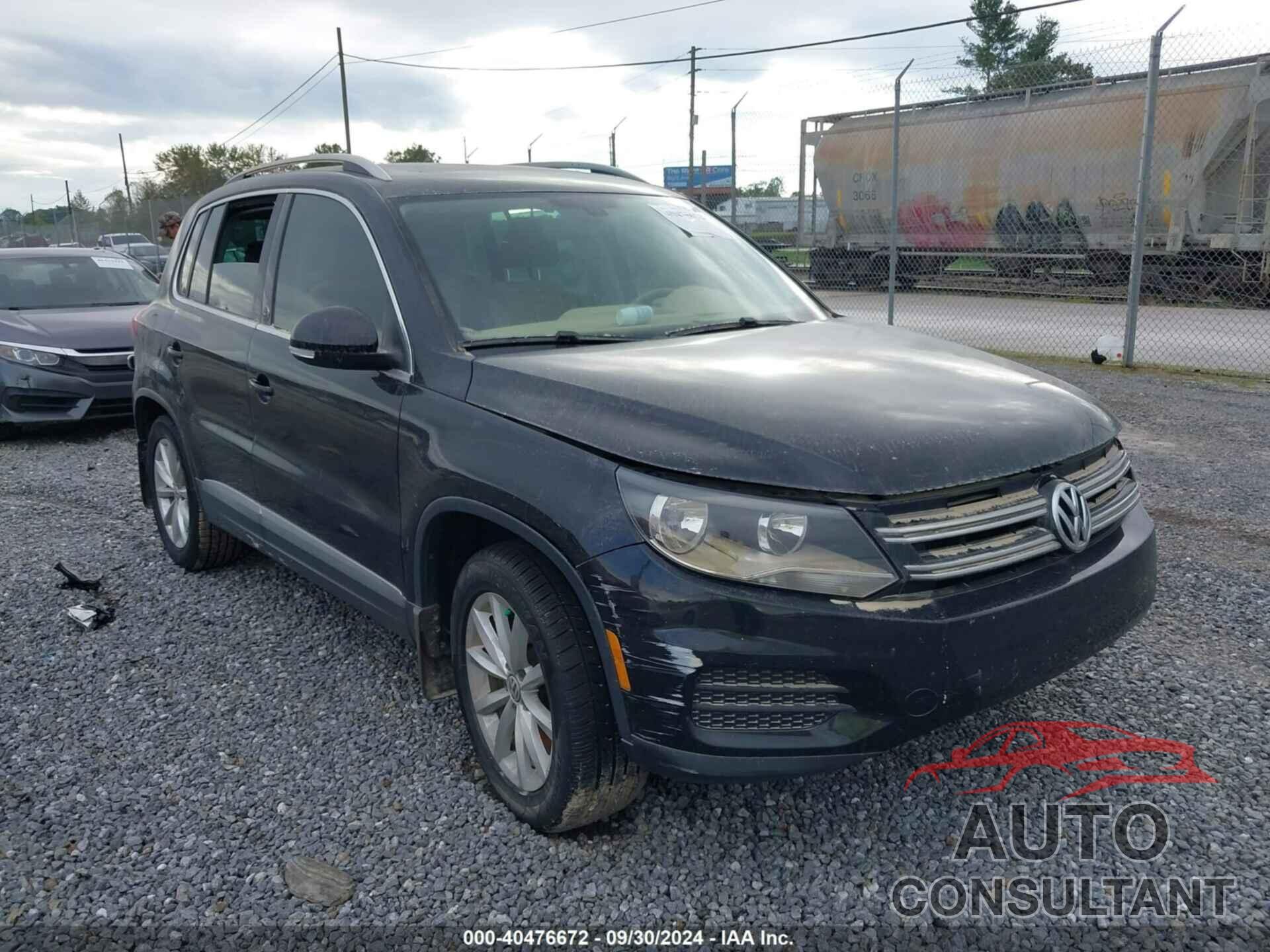 VOLKSWAGEN TIGUAN 2017 - WVGSV7AX8HK003674