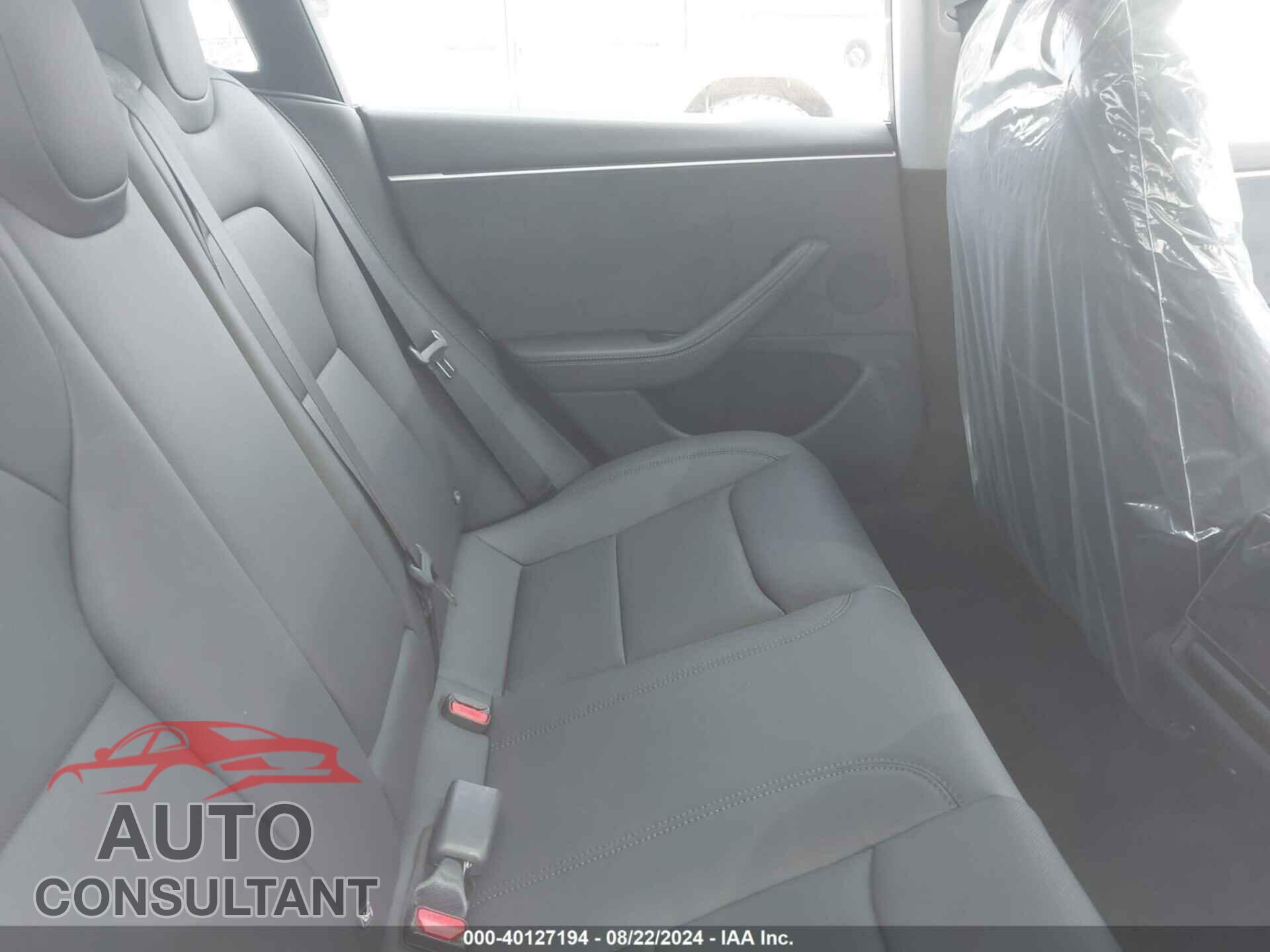 TESLA MODEL 3 2024 - 5YJ3E1EB7RF792533