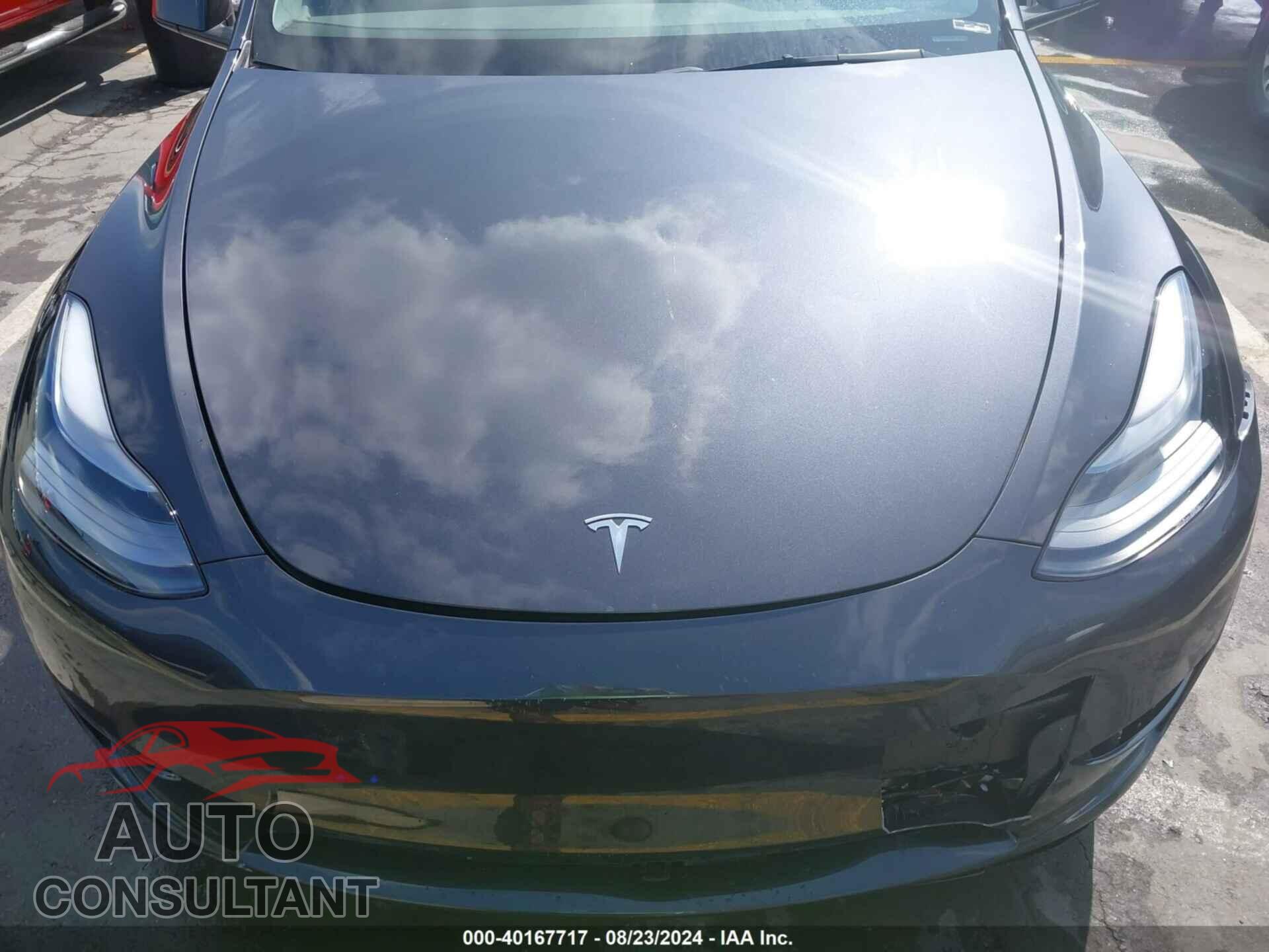 TESLA MODEL Y 2024 - 7SAYGDEE0RF125799