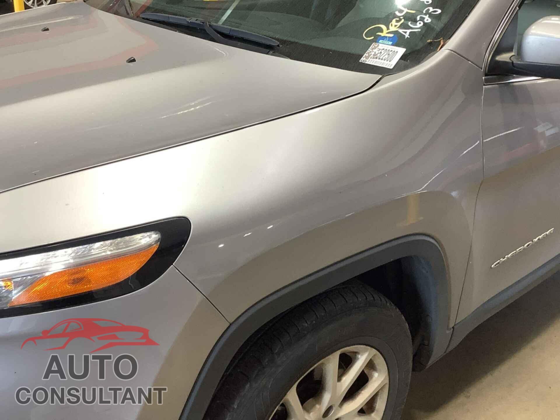 JEEP CHEROKEE 2018 - 1C4PJMCB8JD562044