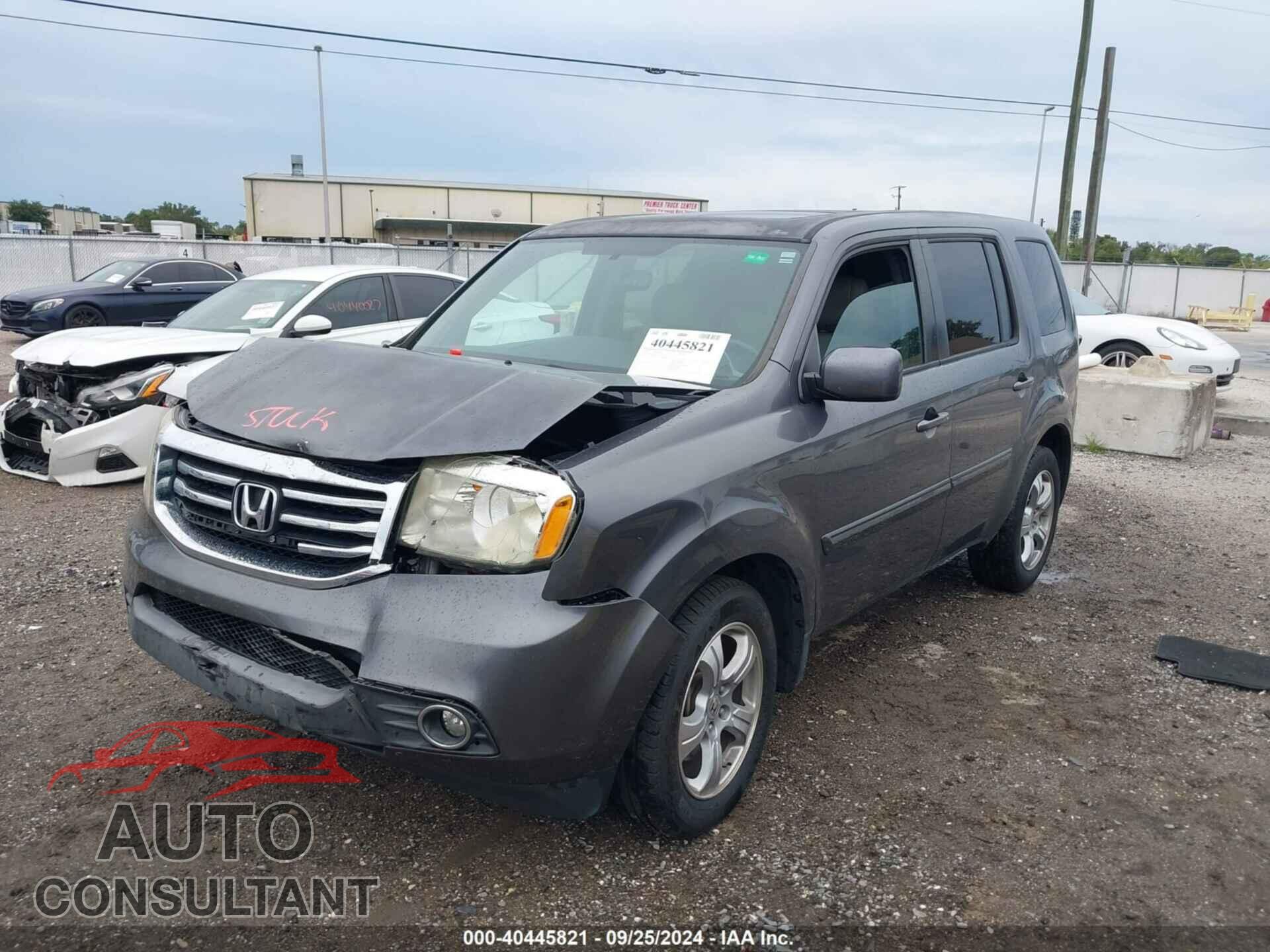 HONDA PILOT 2014 - 5FNYF3H6XEB028134