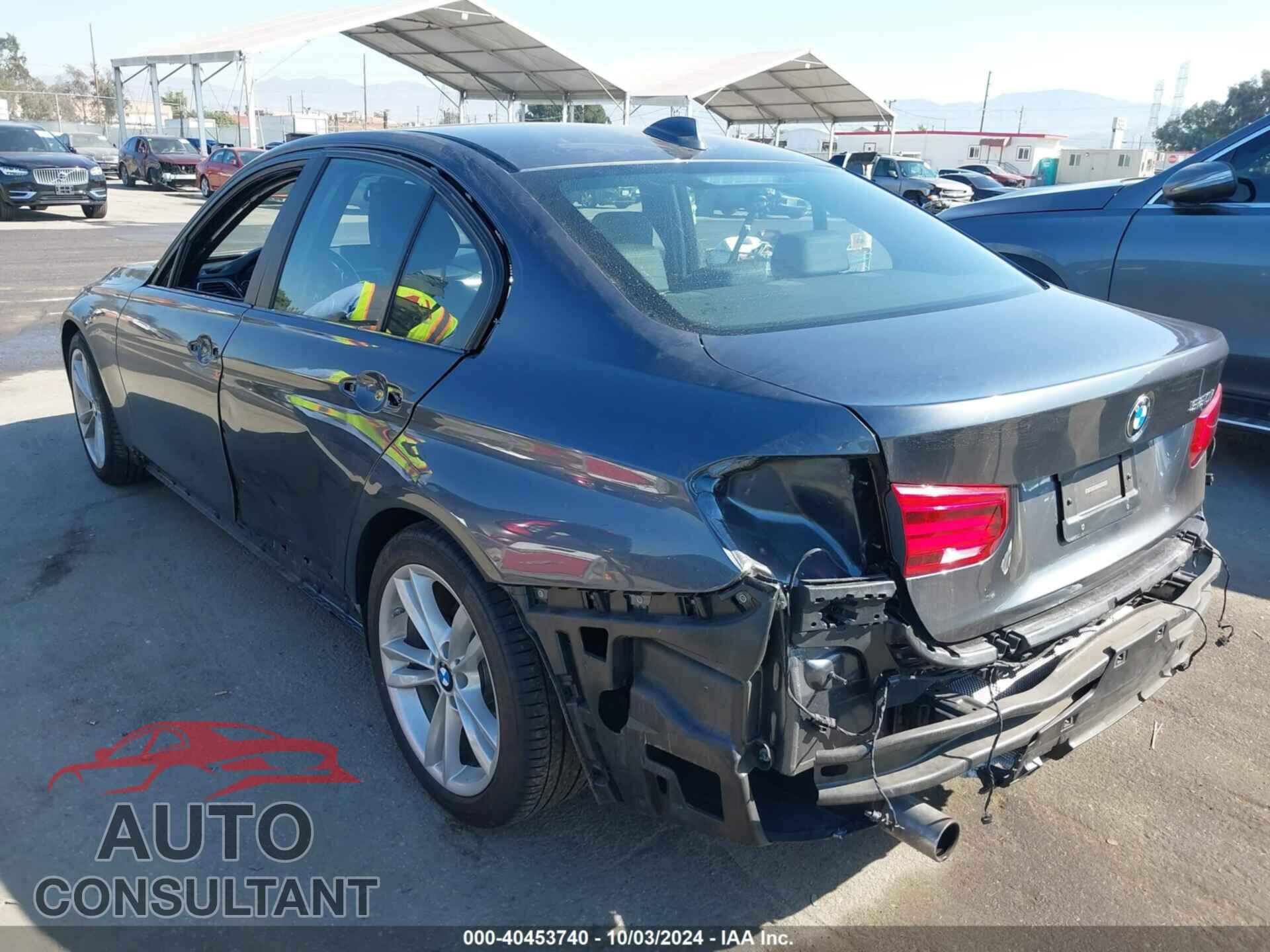 BMW 320I 2016 - WBA8E1G52GNU12085