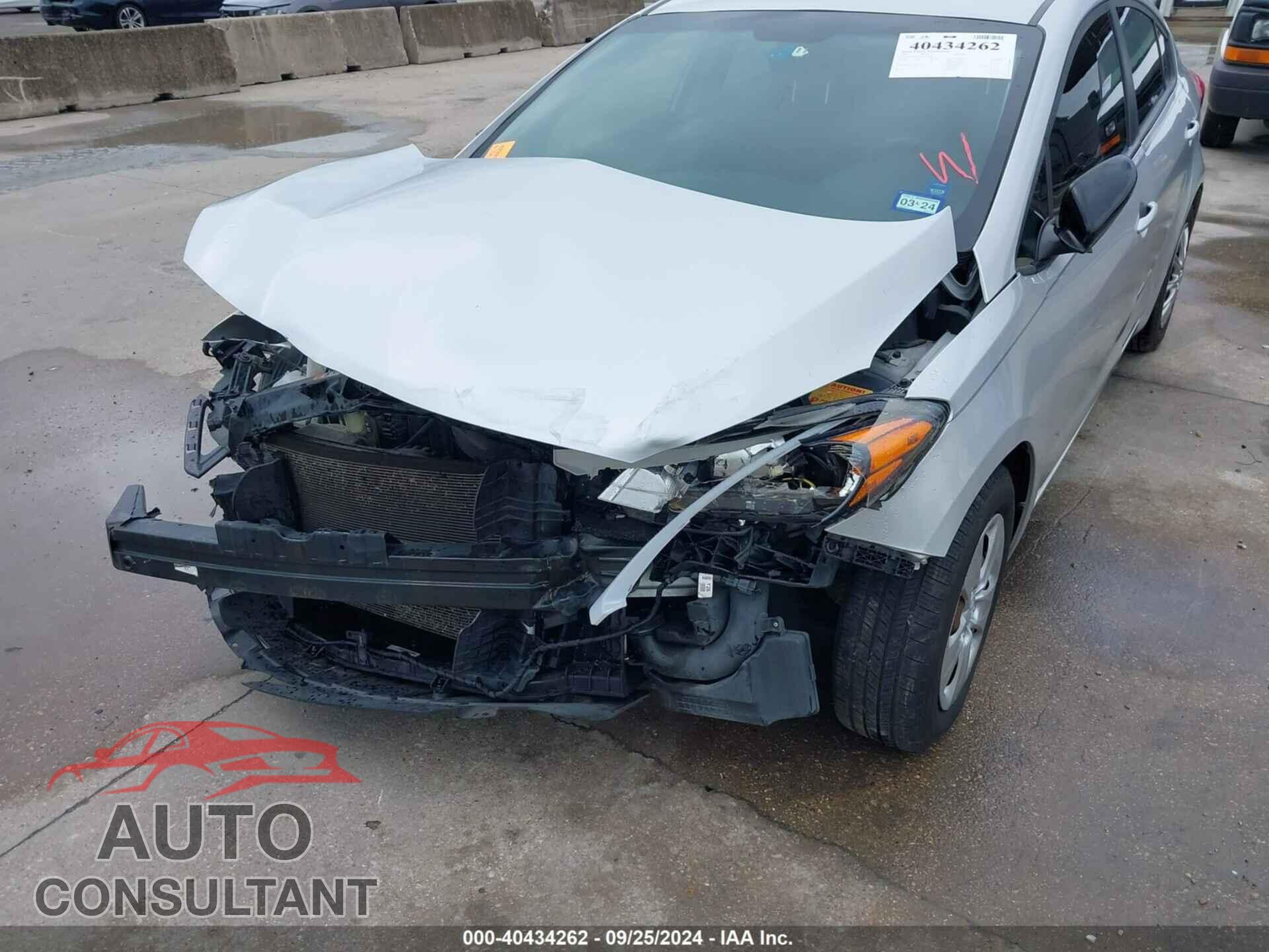 KIA FORTE 2016 - KNAFK4A60G5571500