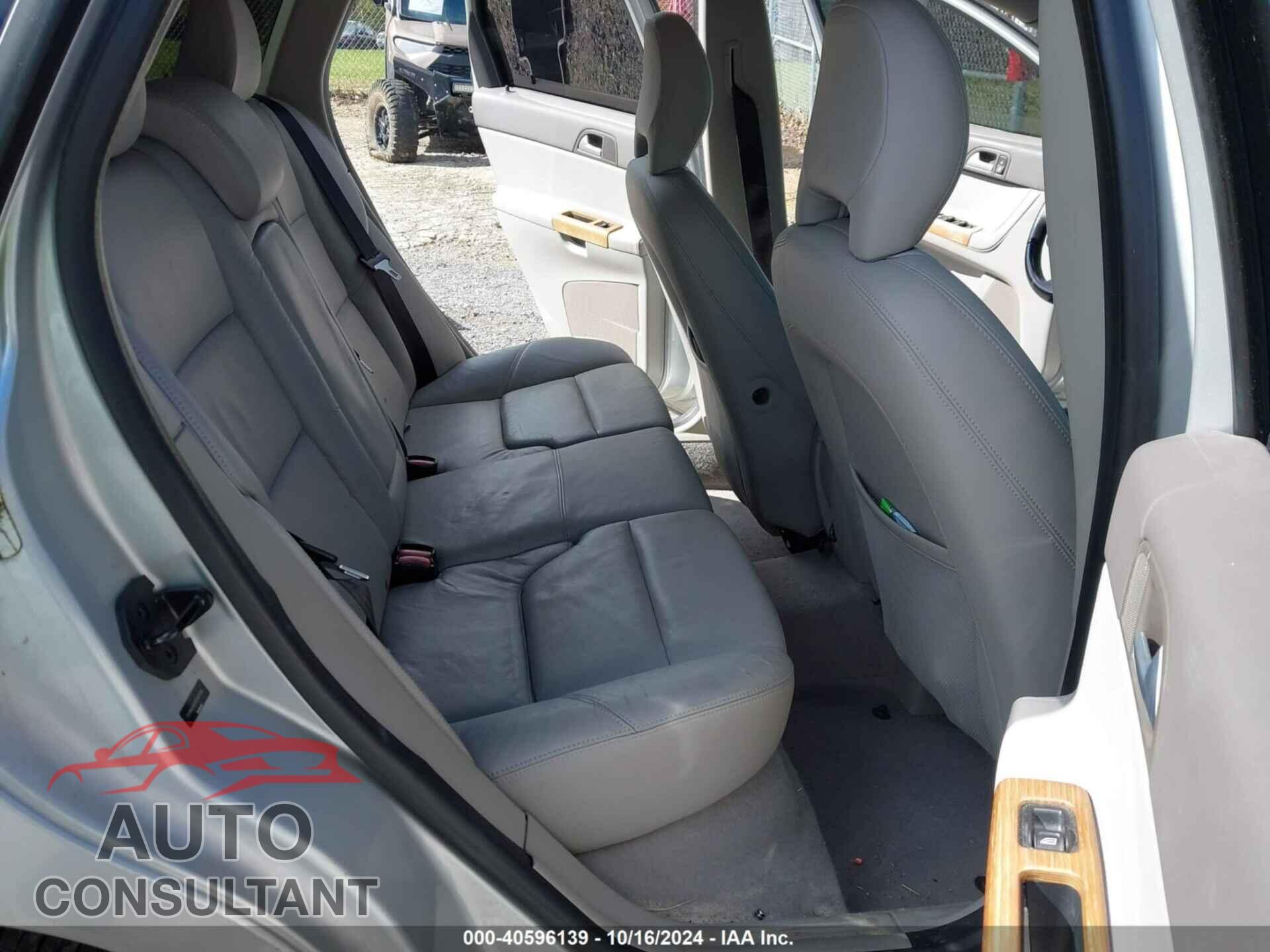 VOLVO V50 2009 - YV1MW382492467294