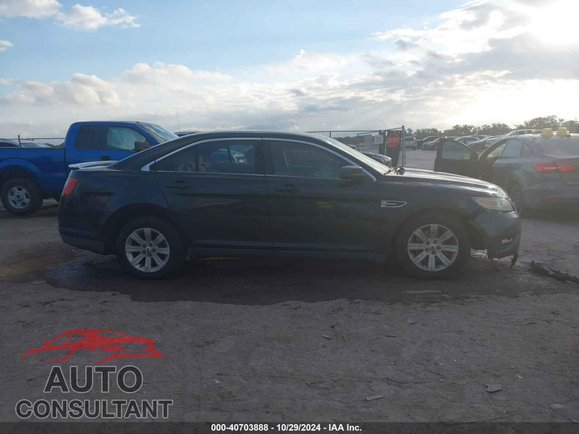 FORD TAURUS 2011 - 1FAHP2DW4BG105536