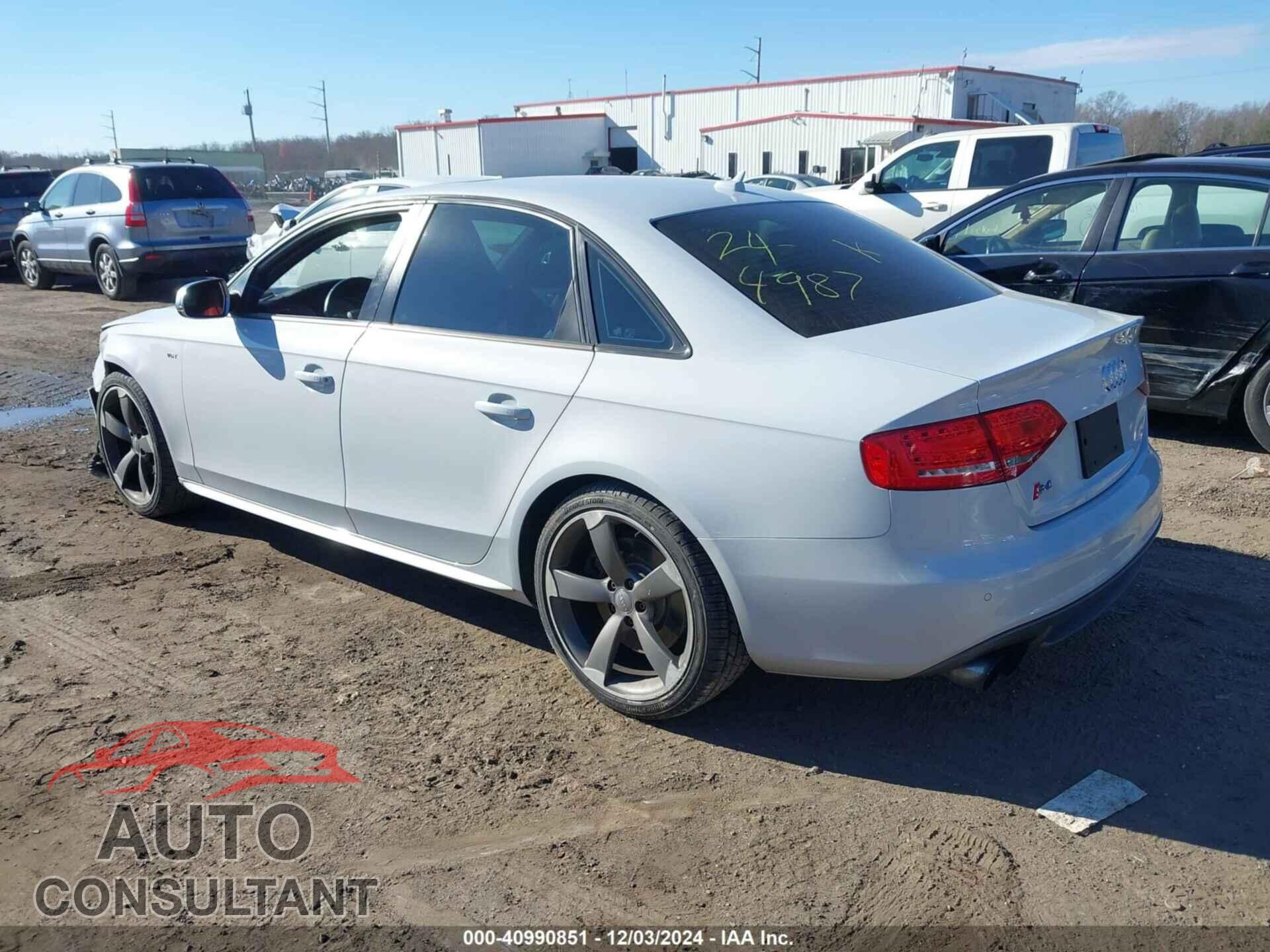 AUDI S4 2011 - WAUMGAFL2BA039848