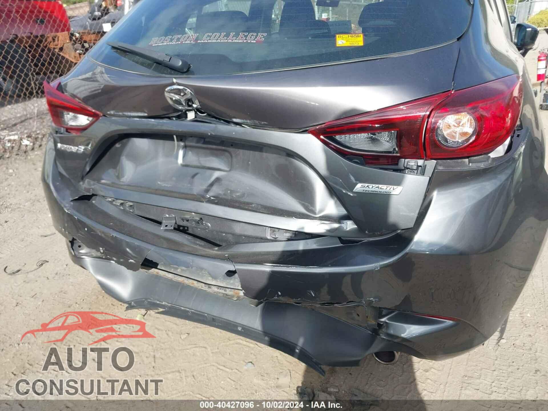 MAZDA MAZDA3 2018 - 3MZBN1K76JM207756