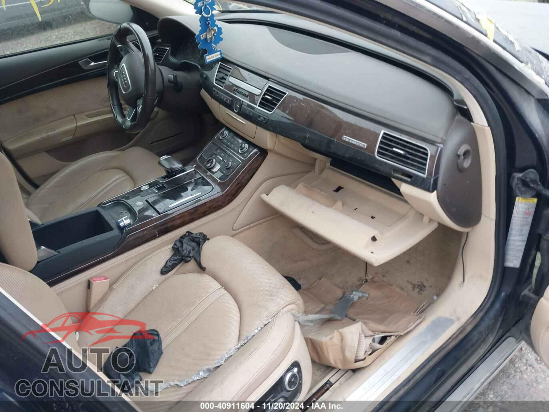 AUDI A8 L 2011 - WAURVAFD0BN012435