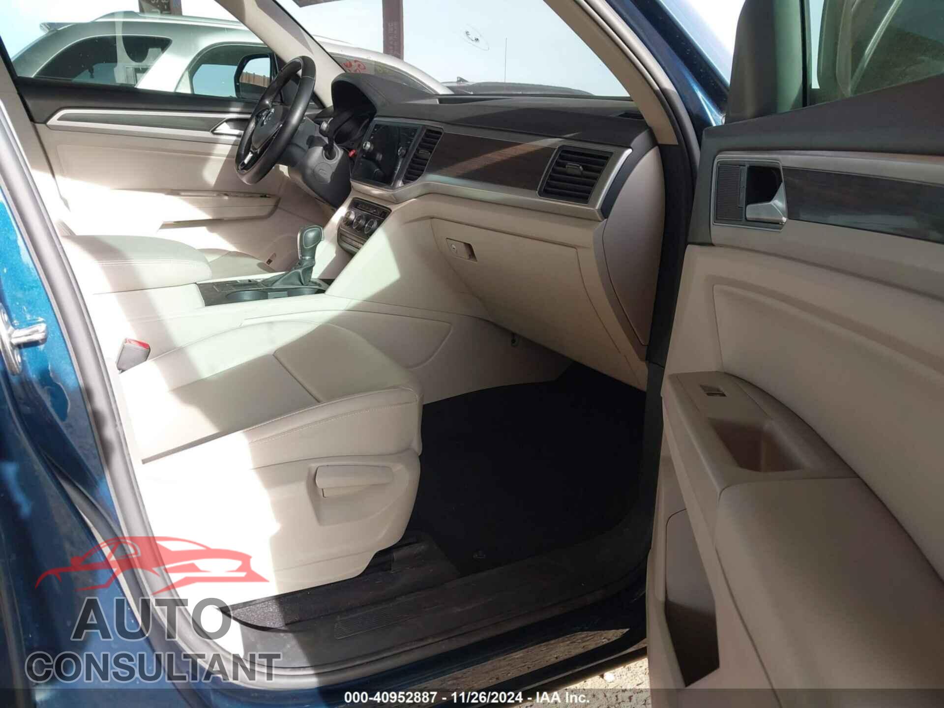 VOLKSWAGEN ATLAS 2018 - 1V2DP2CA4JC592689