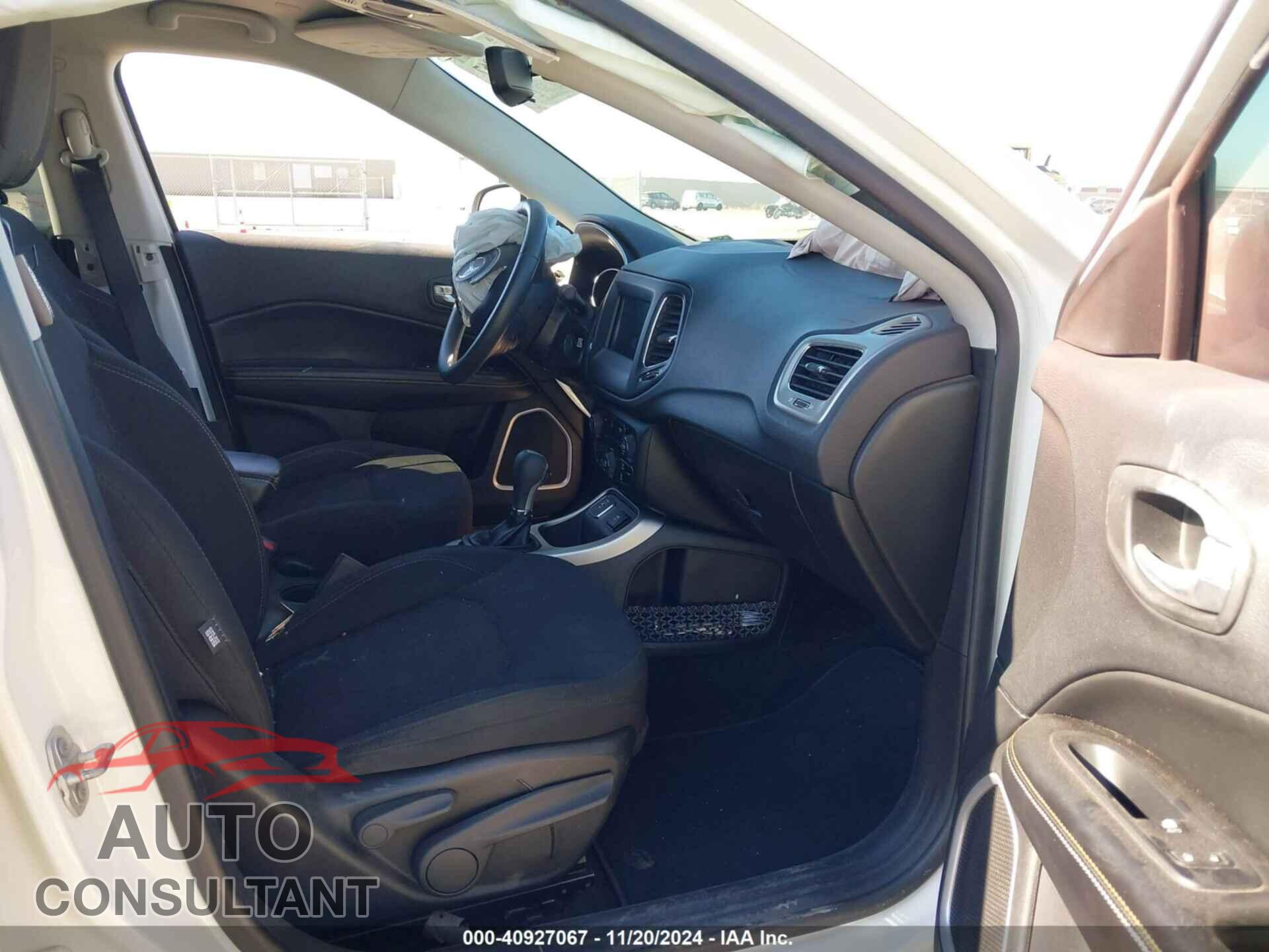 JEEP COMPASS 2020 - 3C4NJCAB5LT125247