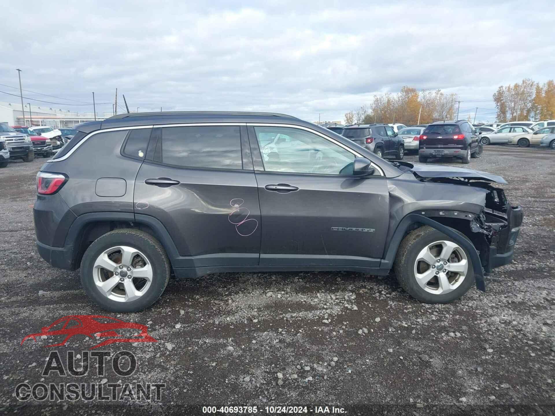 JEEP COMPASS 2018 - 3C4NJDBB1JT403613