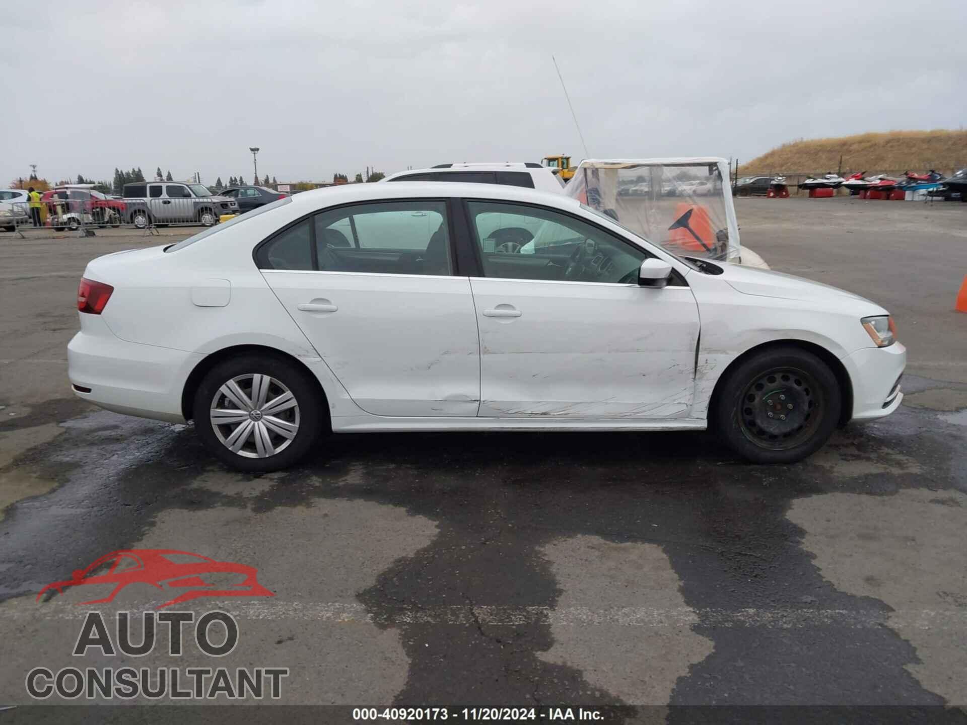 VOLKSWAGEN JETTA 2017 - 3VW2B7AJ8HM271820