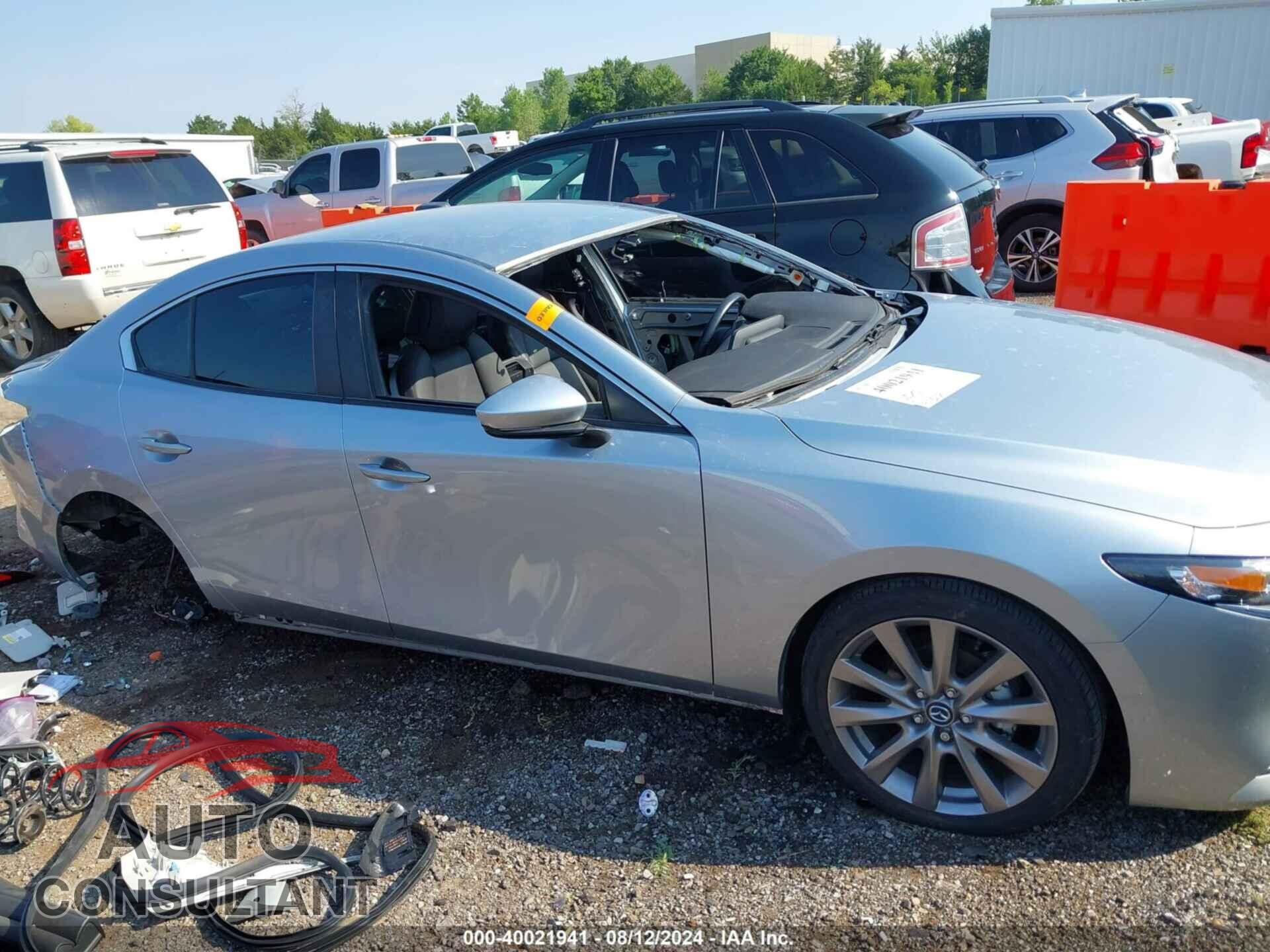MAZDA MAZDA3 2020 - 3MZBPACL2LM131865