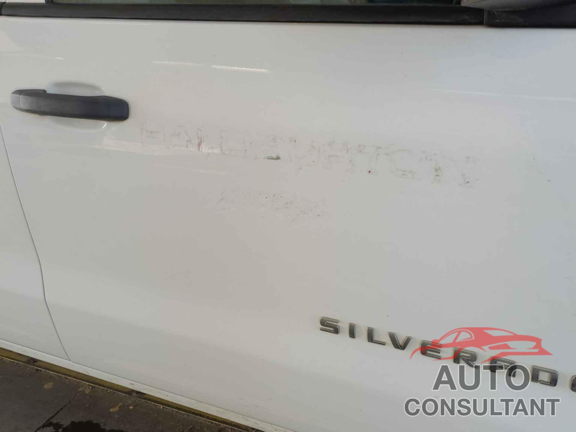 CHEVROLET SILVERADO 1500 2018 - 3GCPCNEC6JG369092