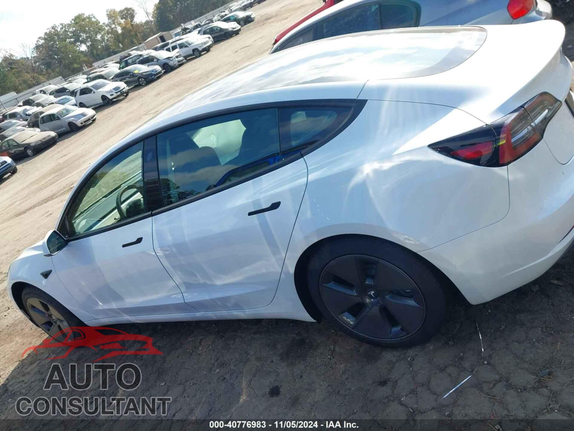 TESLA MODEL 3 2023 - 5YJ3E1EA5PF546696