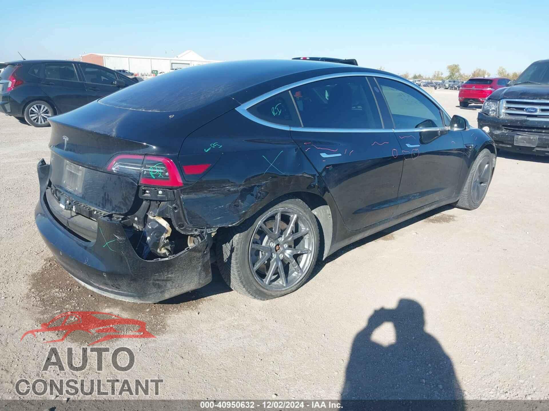 TESLA MODEL 3 2018 - 5YJ3E1EA0JF157441