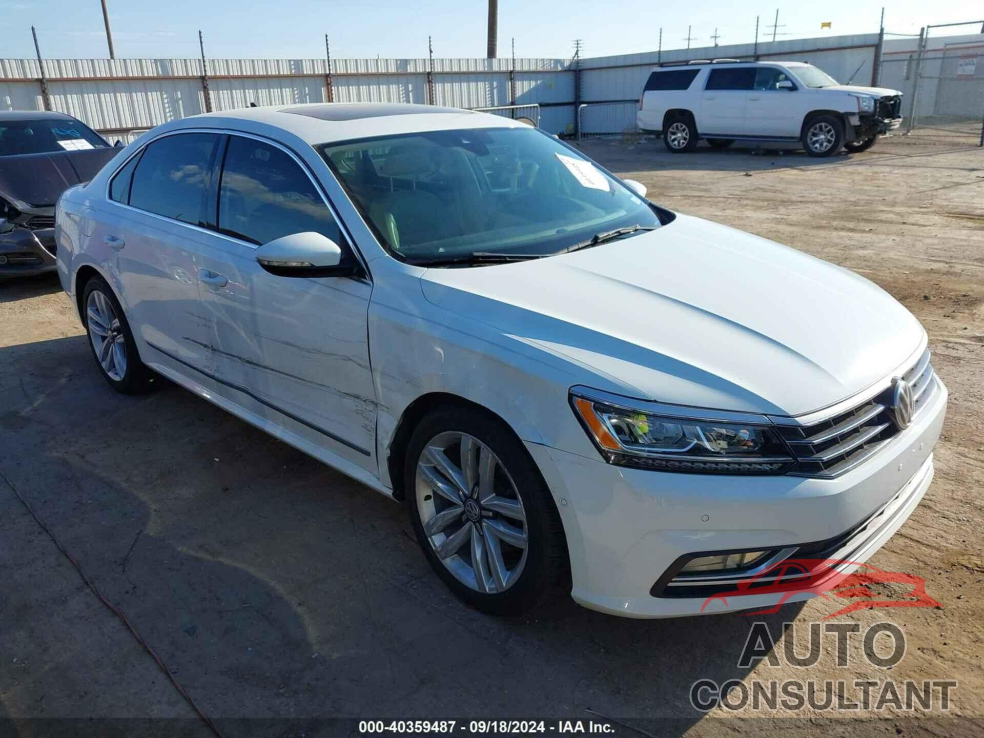 VOLKSWAGEN PASSAT 2017 - 1VWCT7A3XHC019636