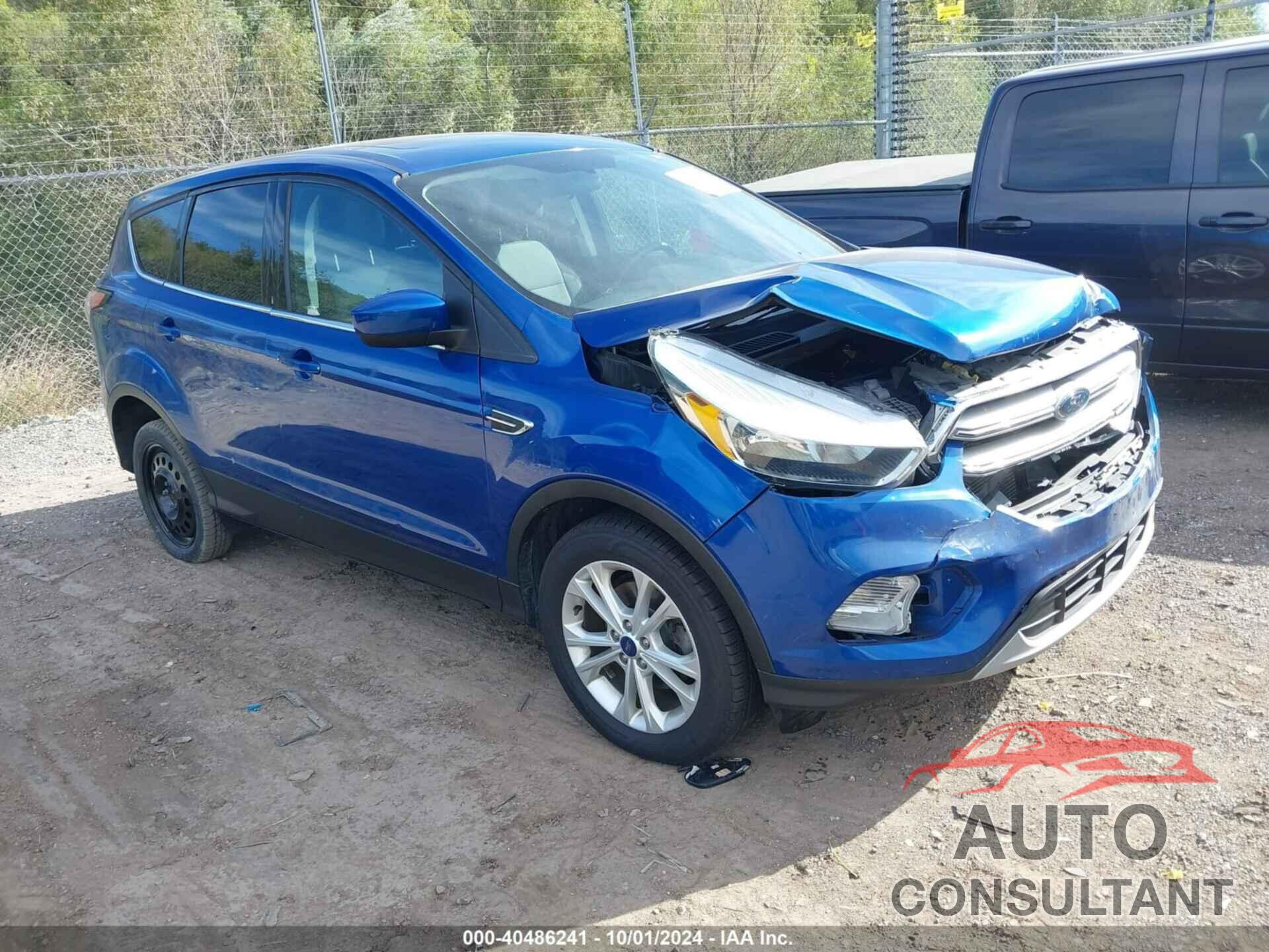 FORD ESCAPE 2017 - 1FMCU0GD3HUE88211