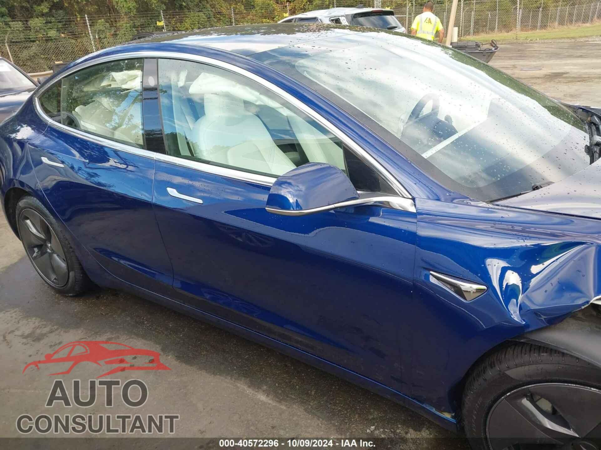 TESLA MODEL 3 2018 - 5YJ3E1EB9JF086121
