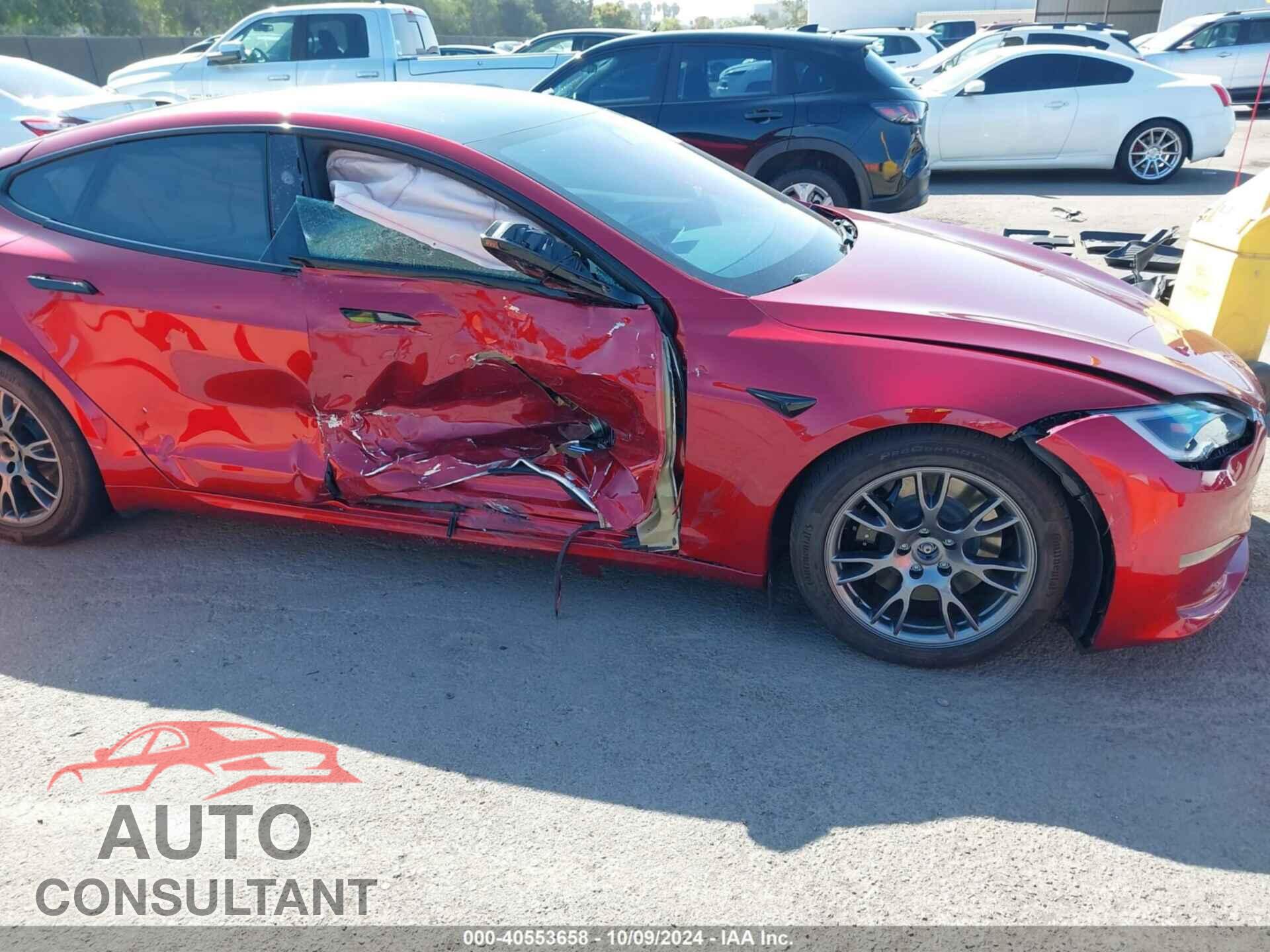 TESLA MODEL S 2023 - 5YJSA1E5XPF522145