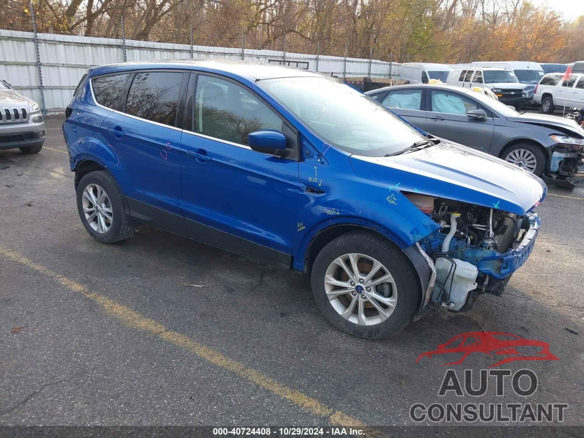 FORD ESCAPE 2017 - 1FMCU0GD9HUE19152