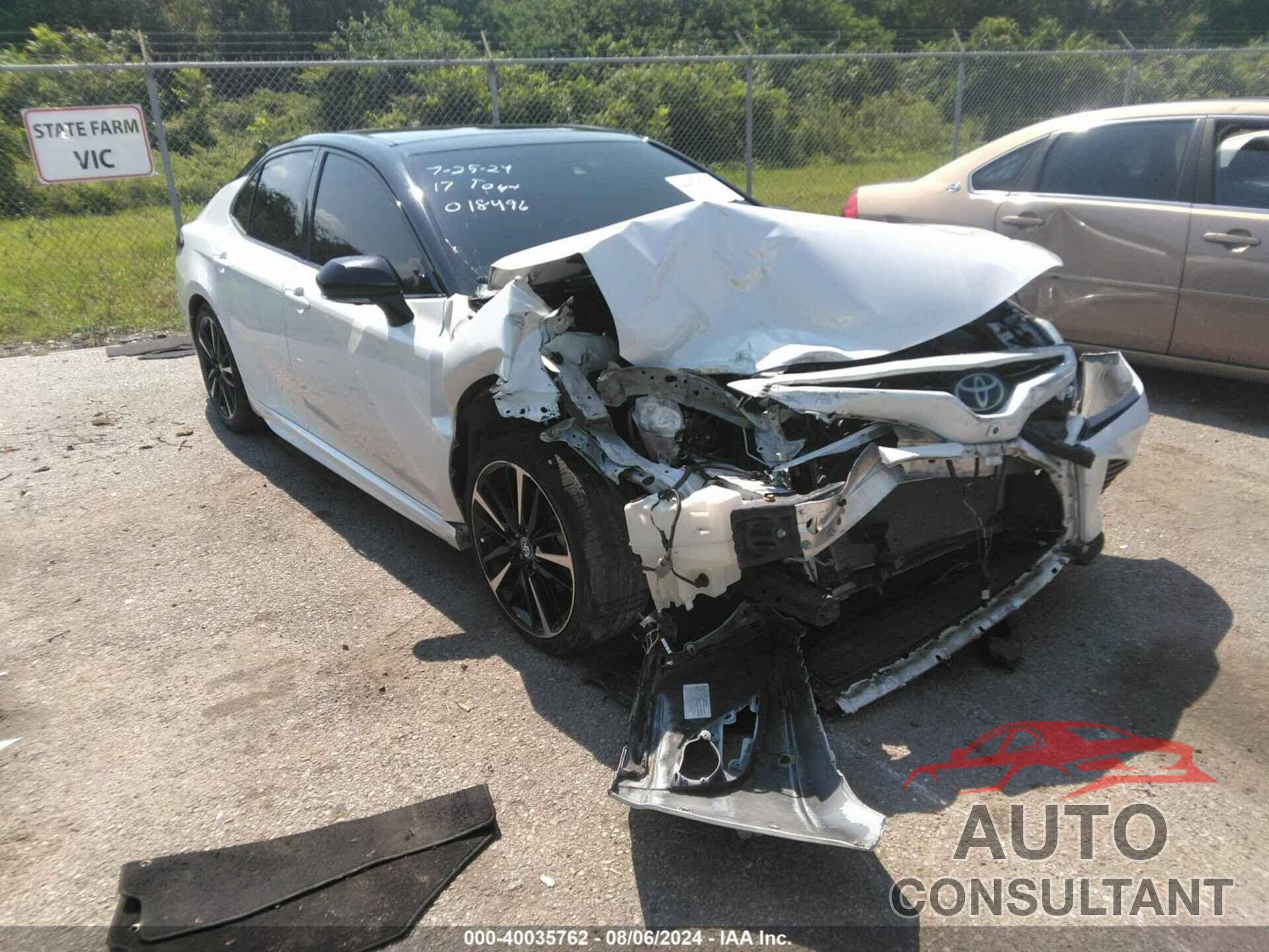 TOYOTA CAMRY 2018 - 4T1B61HKXJU018496