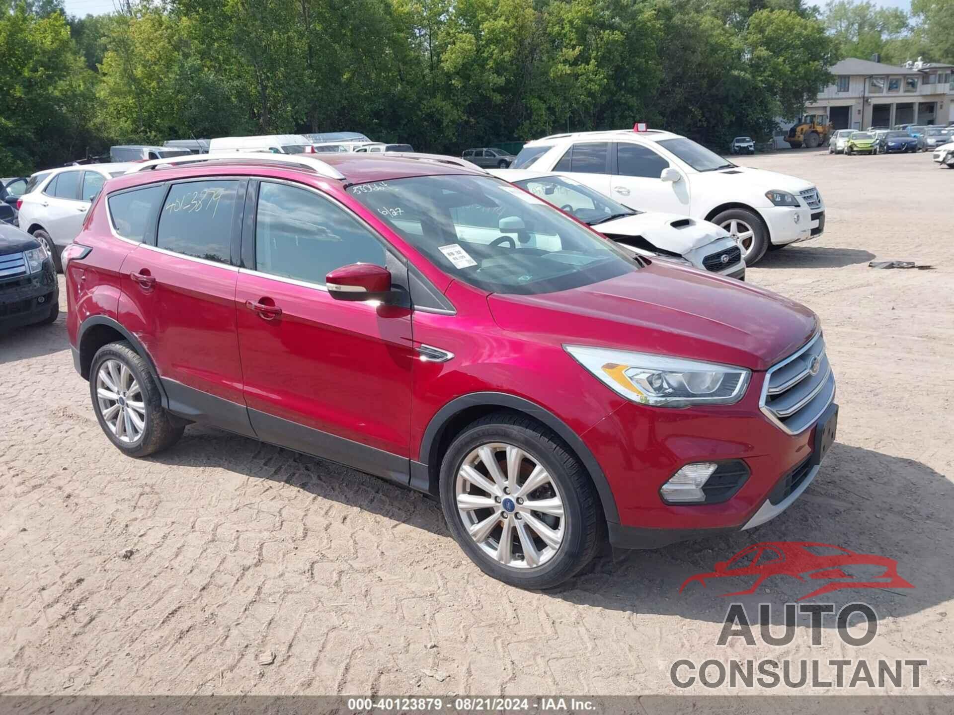 FORD ESCAPE 2017 - 1FMCU9JD5HUC95622