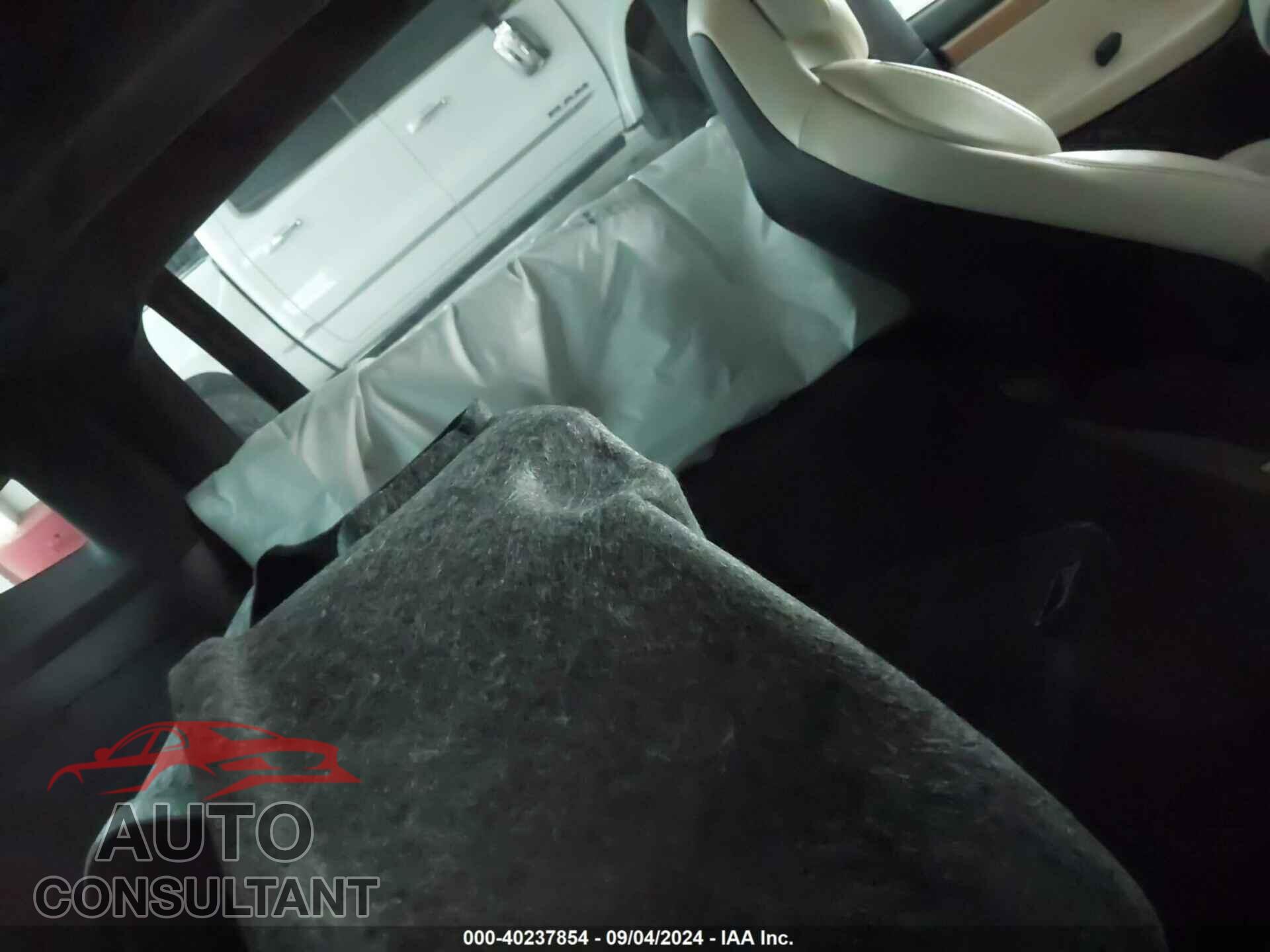 TESLA MODEL X 2019 - 5YJXCDE20KF197375