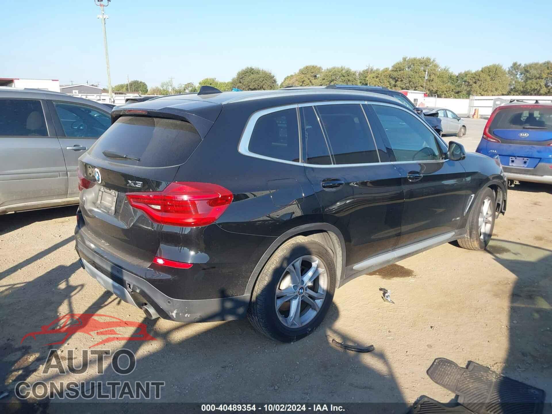 BMW X3 2018 - 5UXTR9C51JLC68930