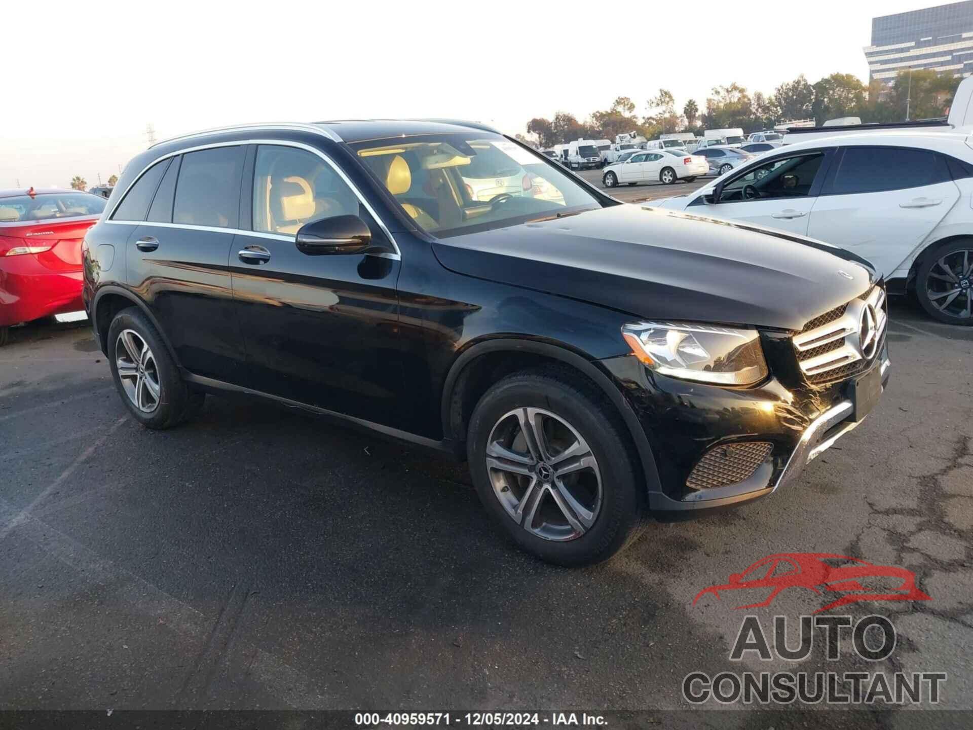 MERCEDES-BENZ GLC 300 2019 - WDC0G4JB8KF558661