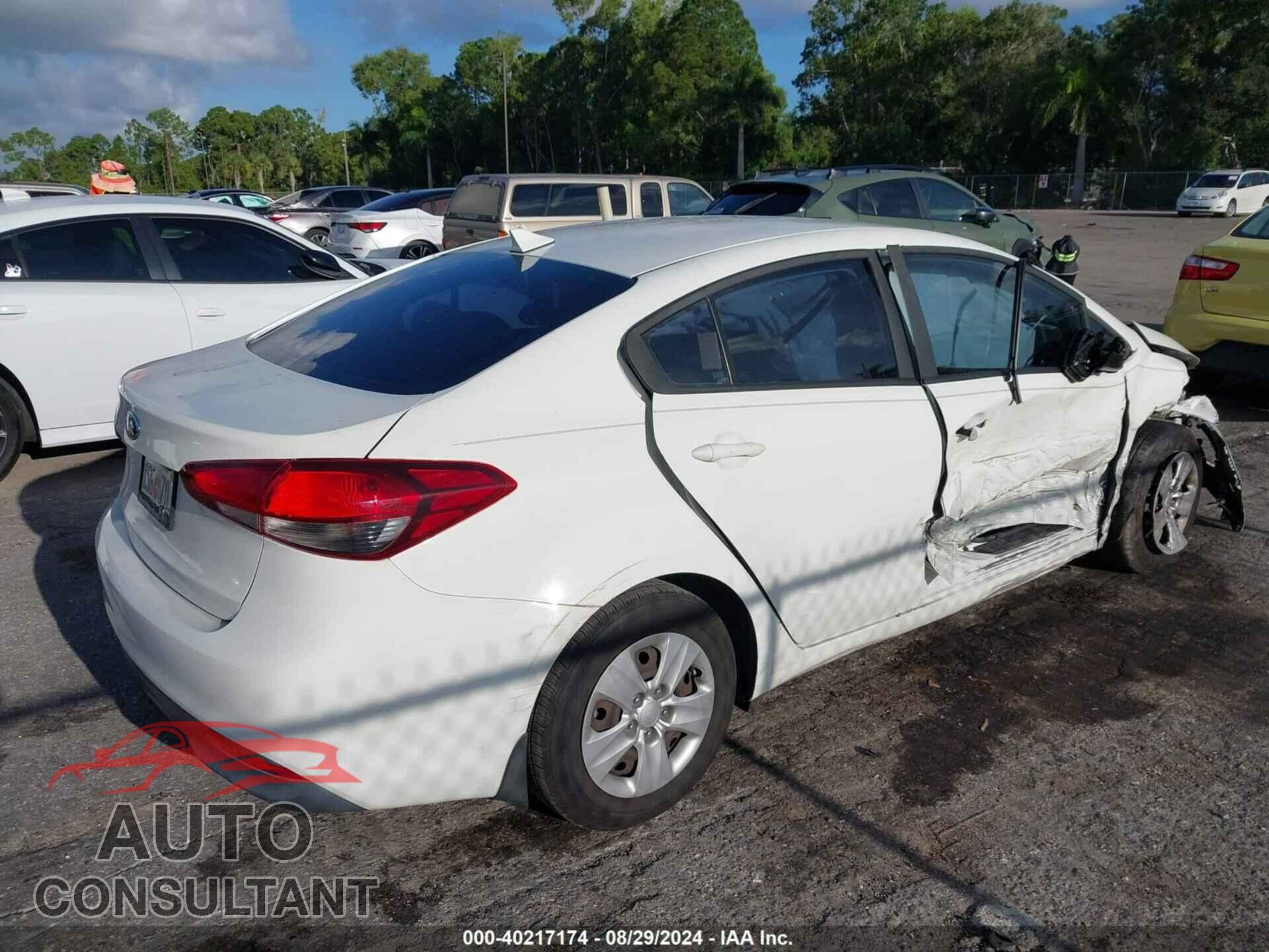 KIA FORTE 2017 - 3KPFK4A73HE033231