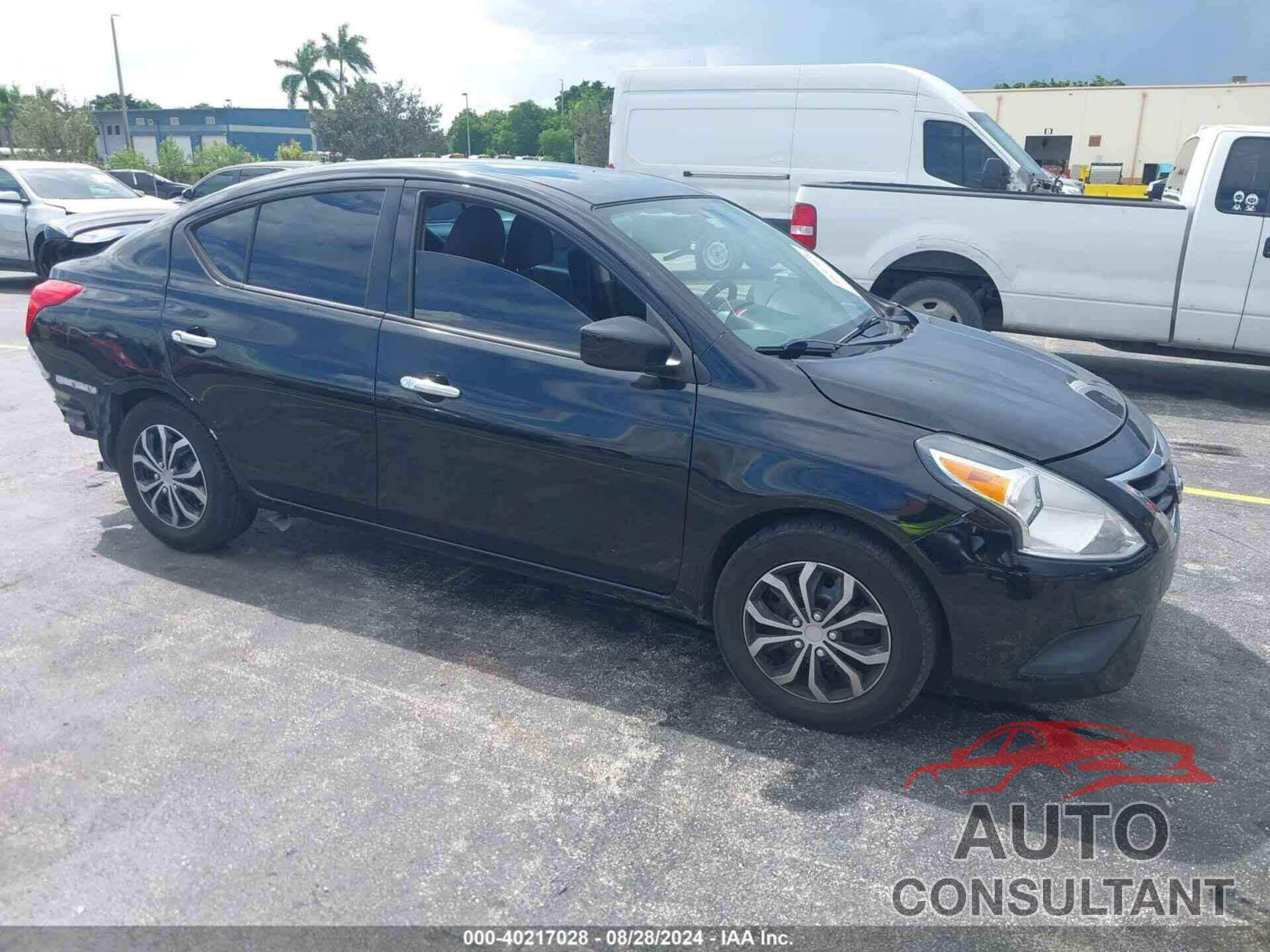 NISSAN VERSA 2018 - 3N1CN7AP2JL821420