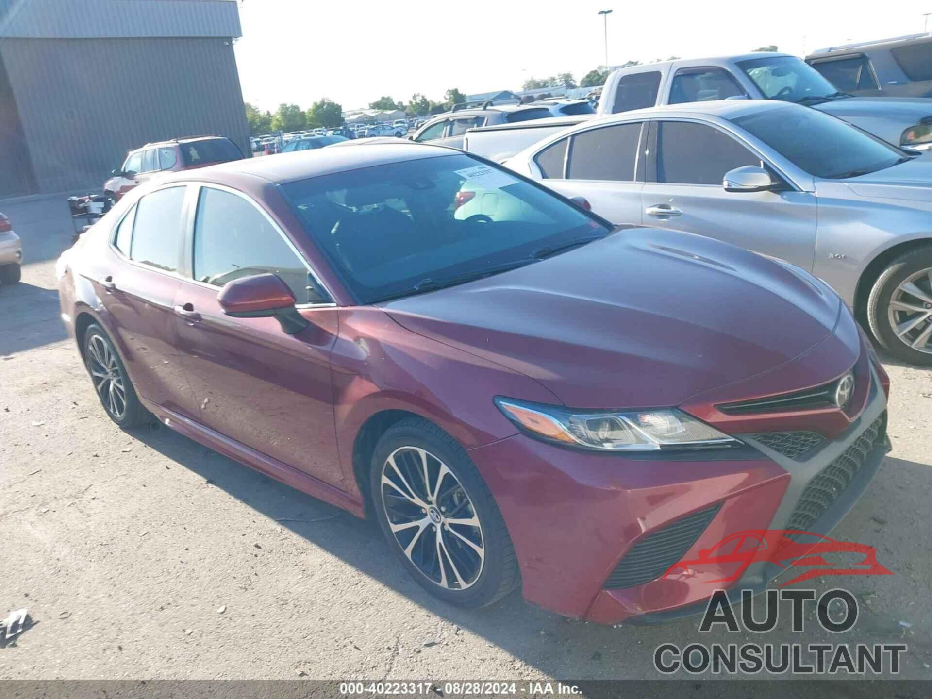 TOYOTA CAMRY 2018 - 4T1B11HK4JU617005