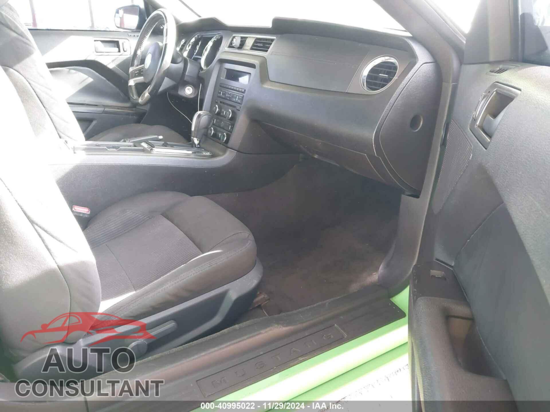 FORD MUSTANG 2013 - 1ZVBP8EM2D5242017