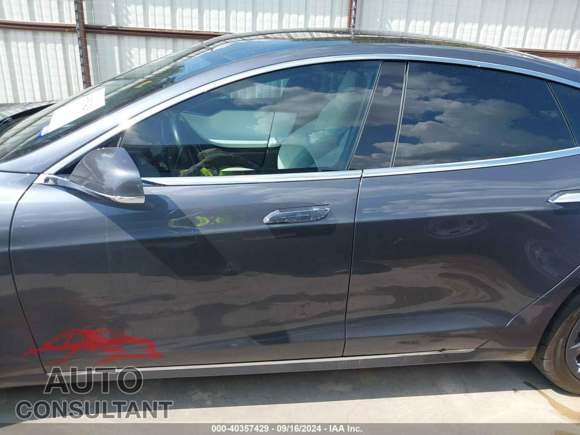 TESLA MODEL S 2018 - 5YJSA1E20JF294976