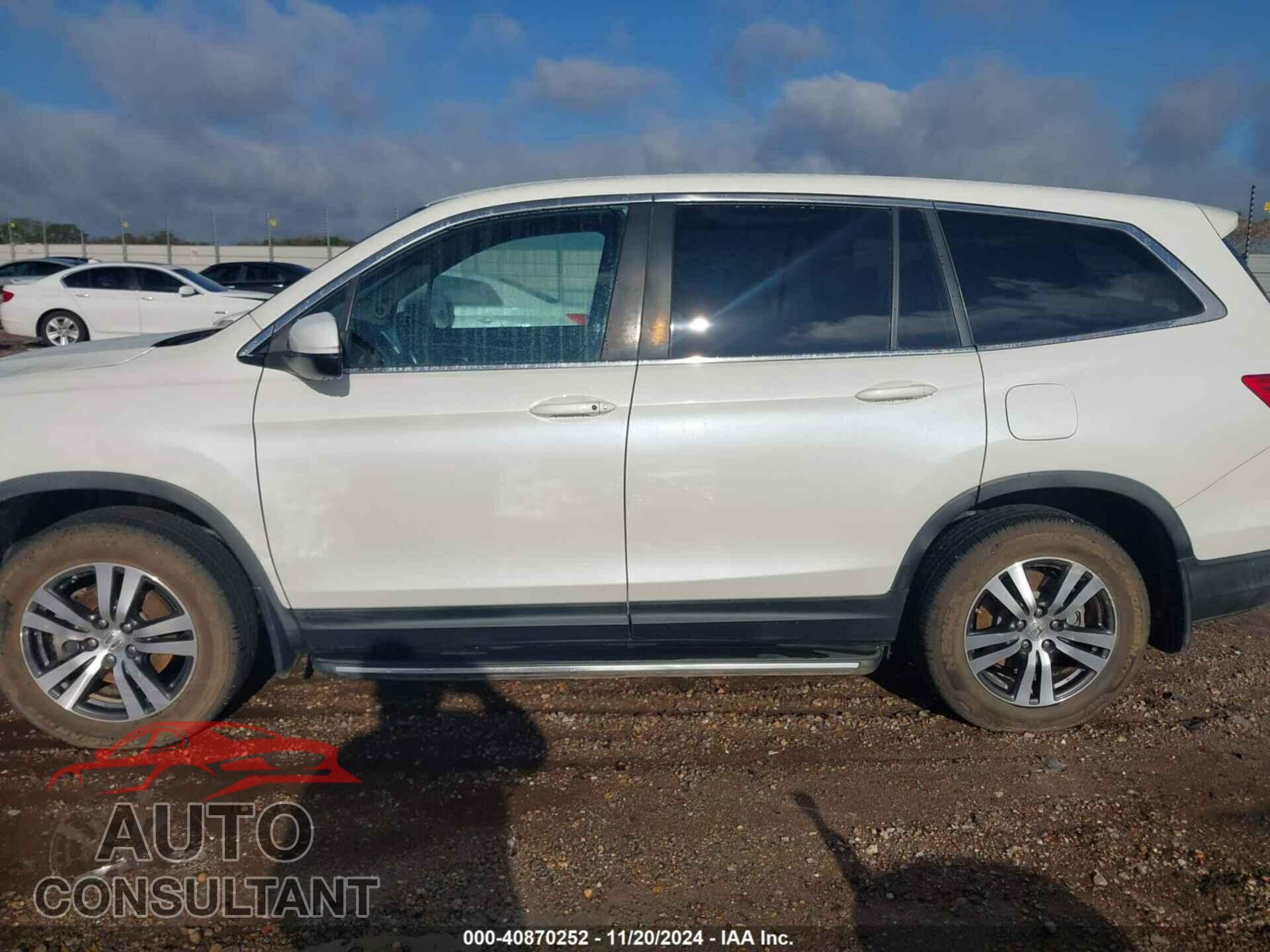 HONDA PILOT 2016 - 5FNYF6H5XGB056589