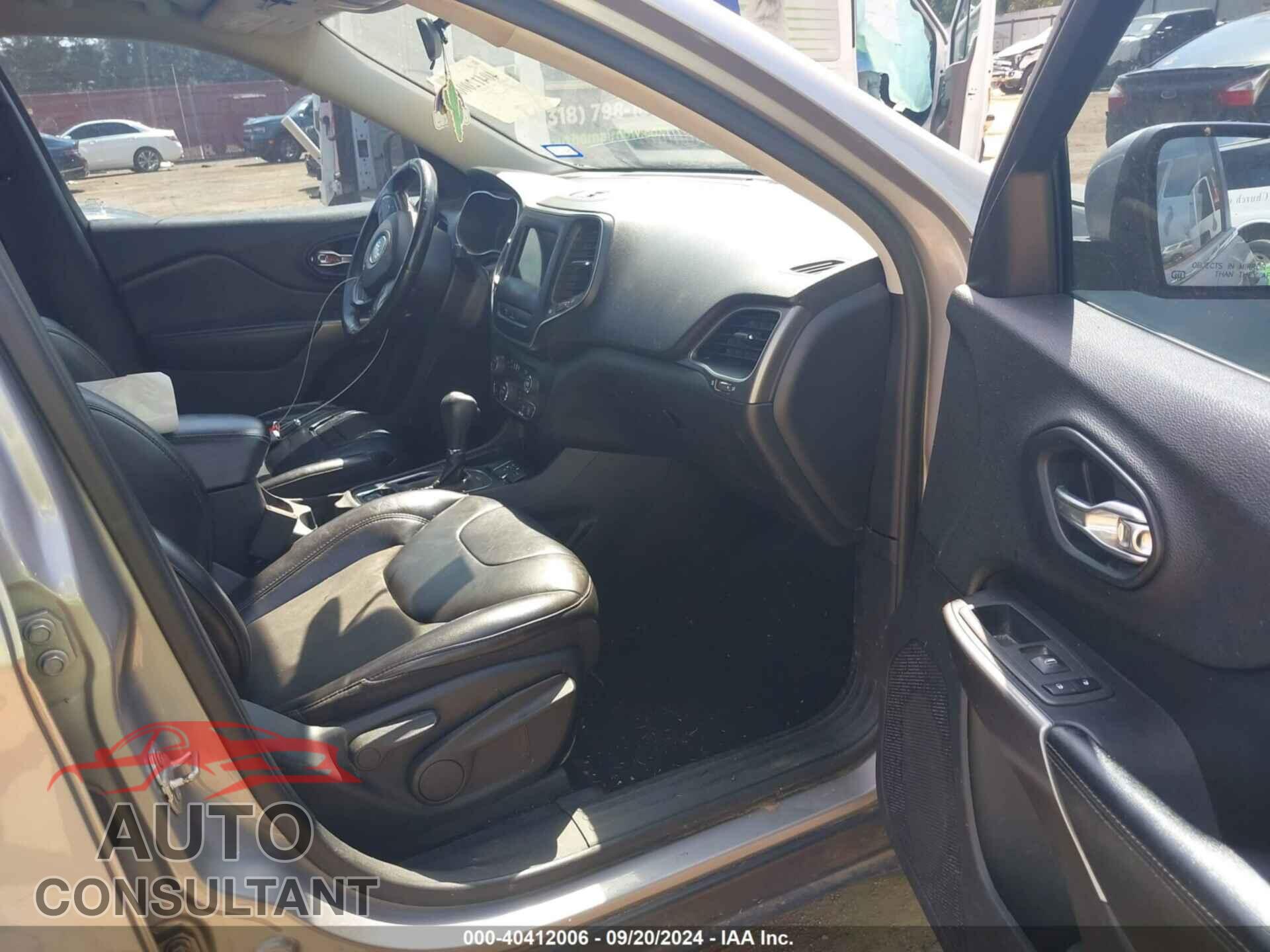 JEEP CHEROKEE 2019 - 1C4PJLLB3KD439490