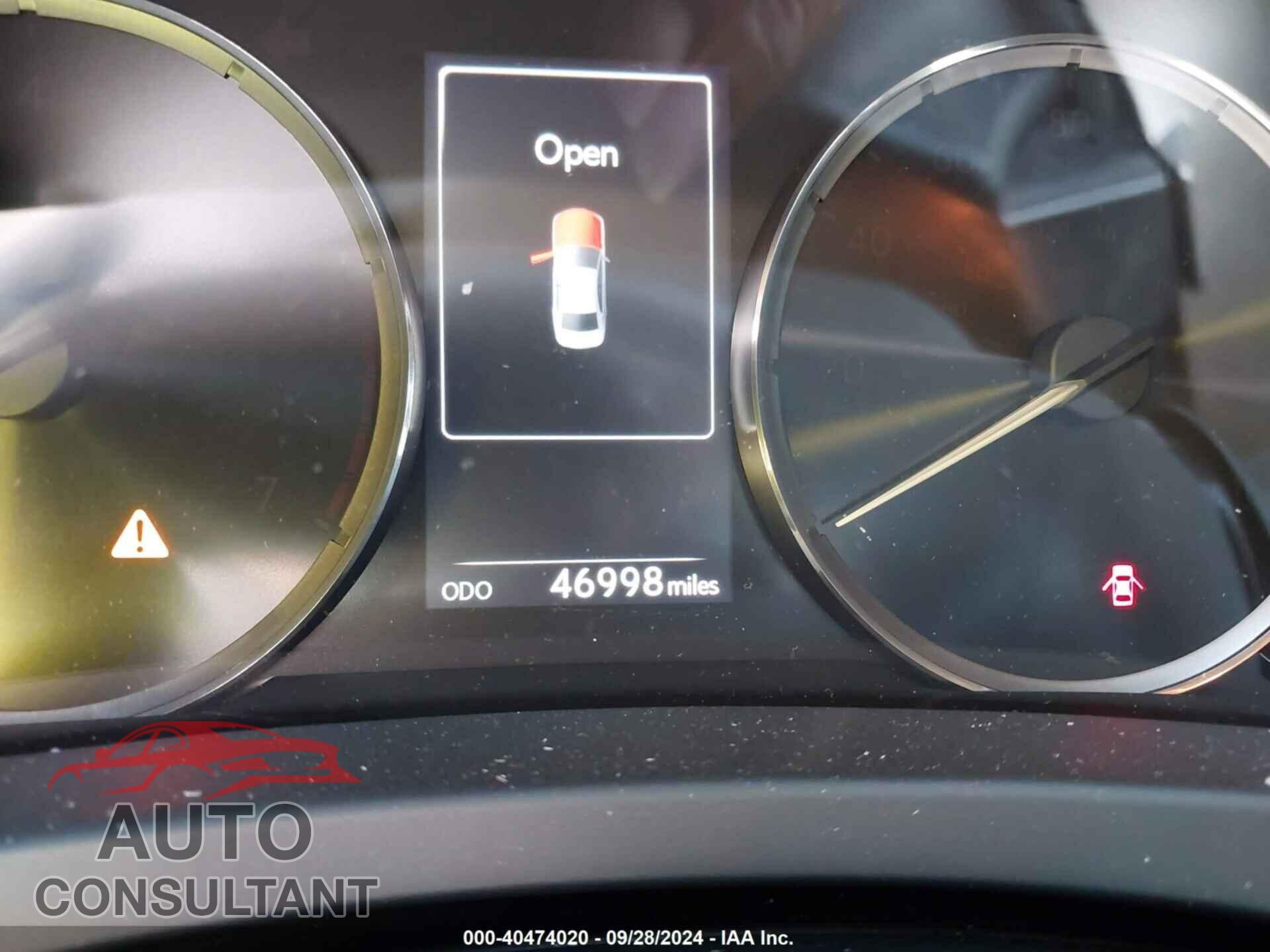 LEXUS IS 300 2018 - JTHBA1D28J5081484