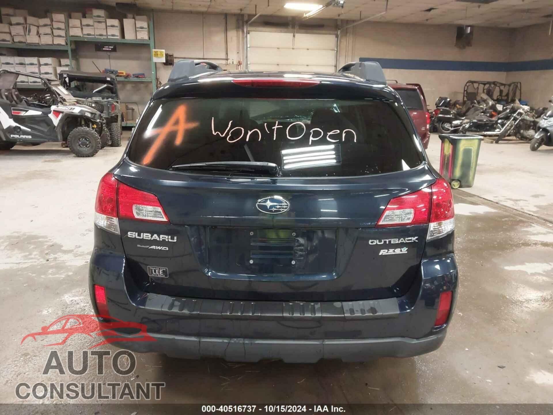 SUBARU OUTBACK 2013 - 4S4BRBGC3D3203054