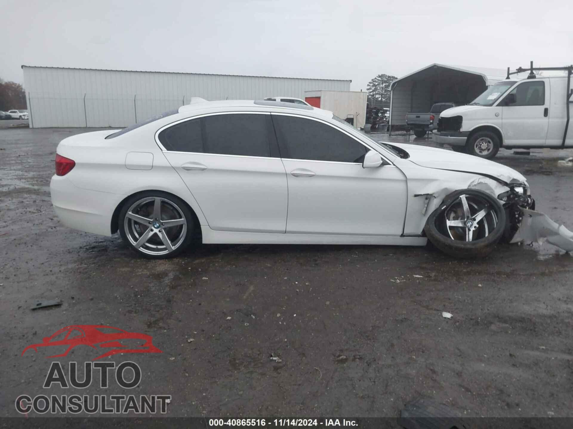 BMW 528I 2013 - WBAXH5C59DD108639