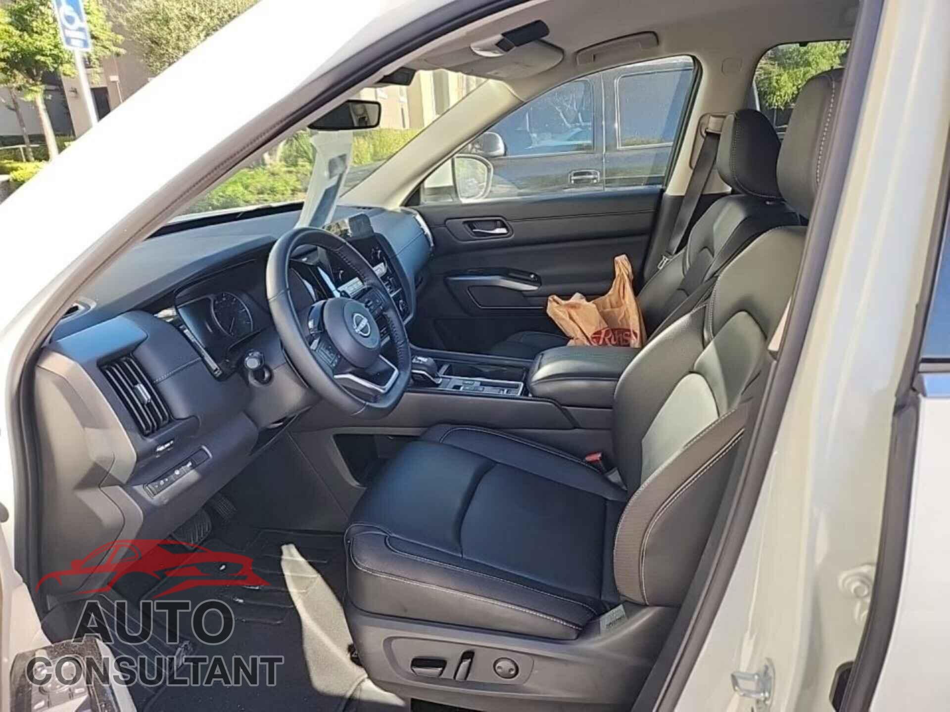 NISSAN PATHFINDER 2023 - 5N1DR3CA0PC228971